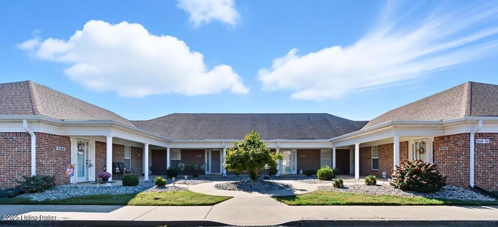 8552 Applegate Village Dr