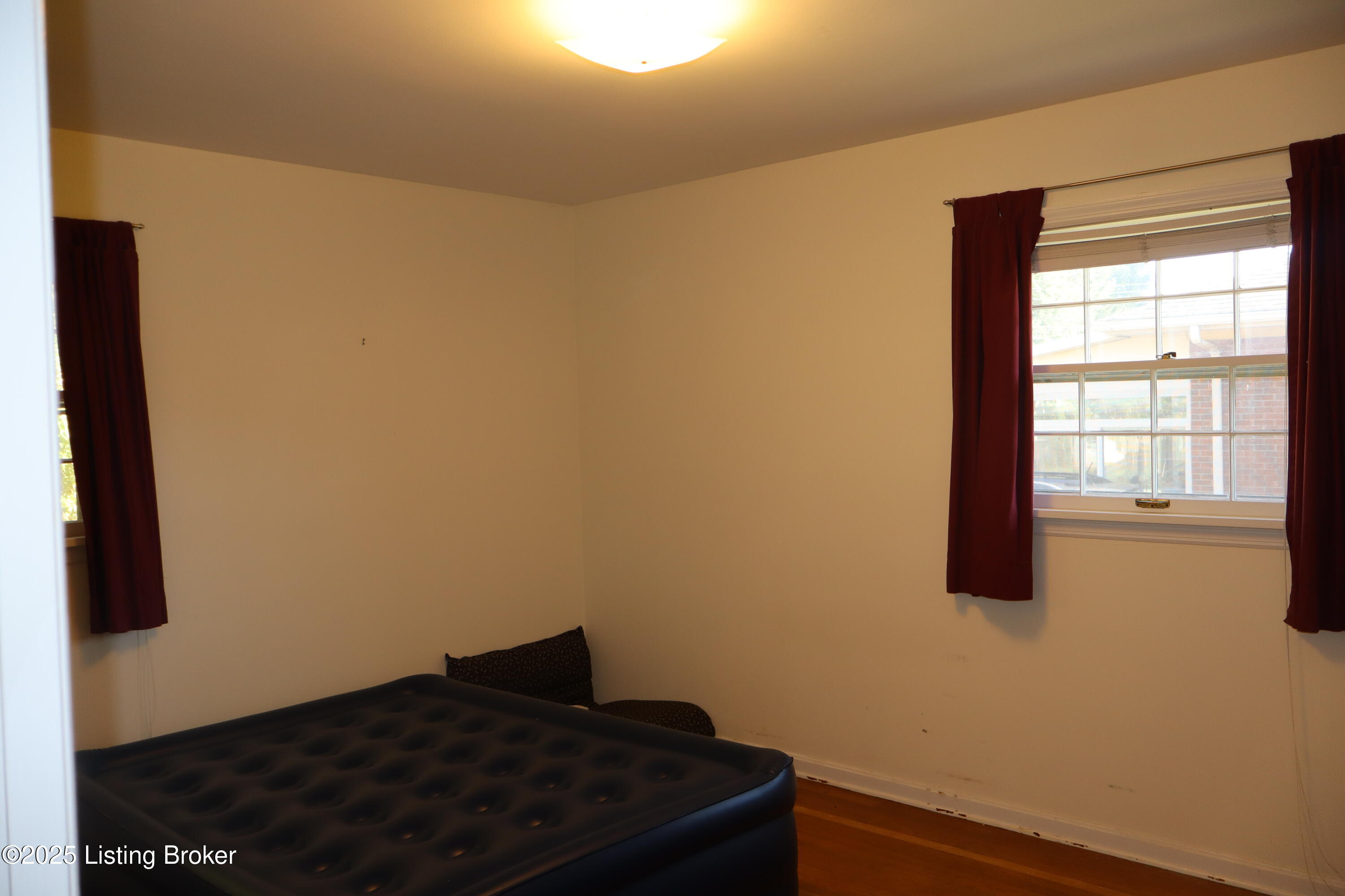 1933 Buttonwood Rd