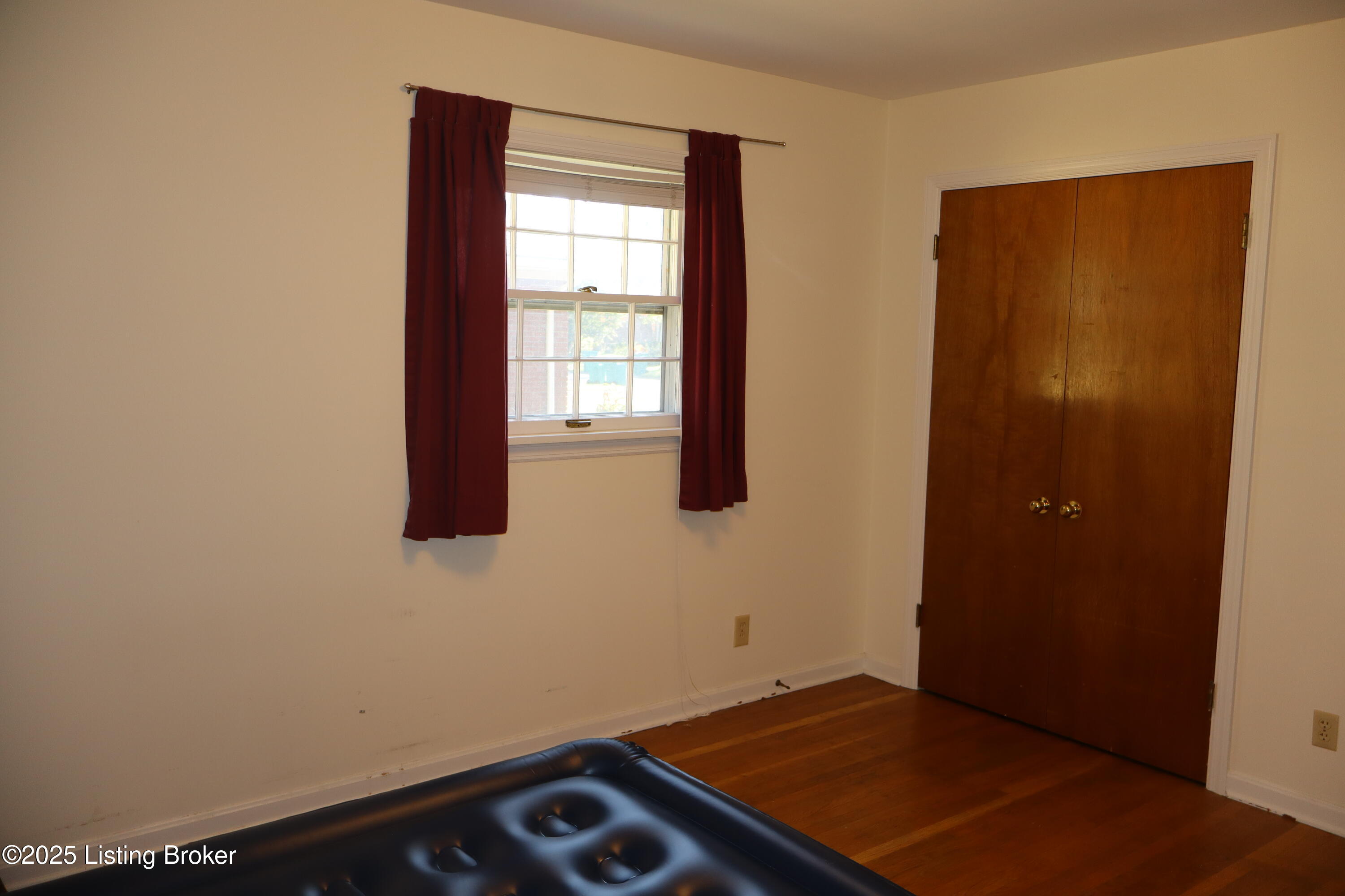 1933 Buttonwood Rd