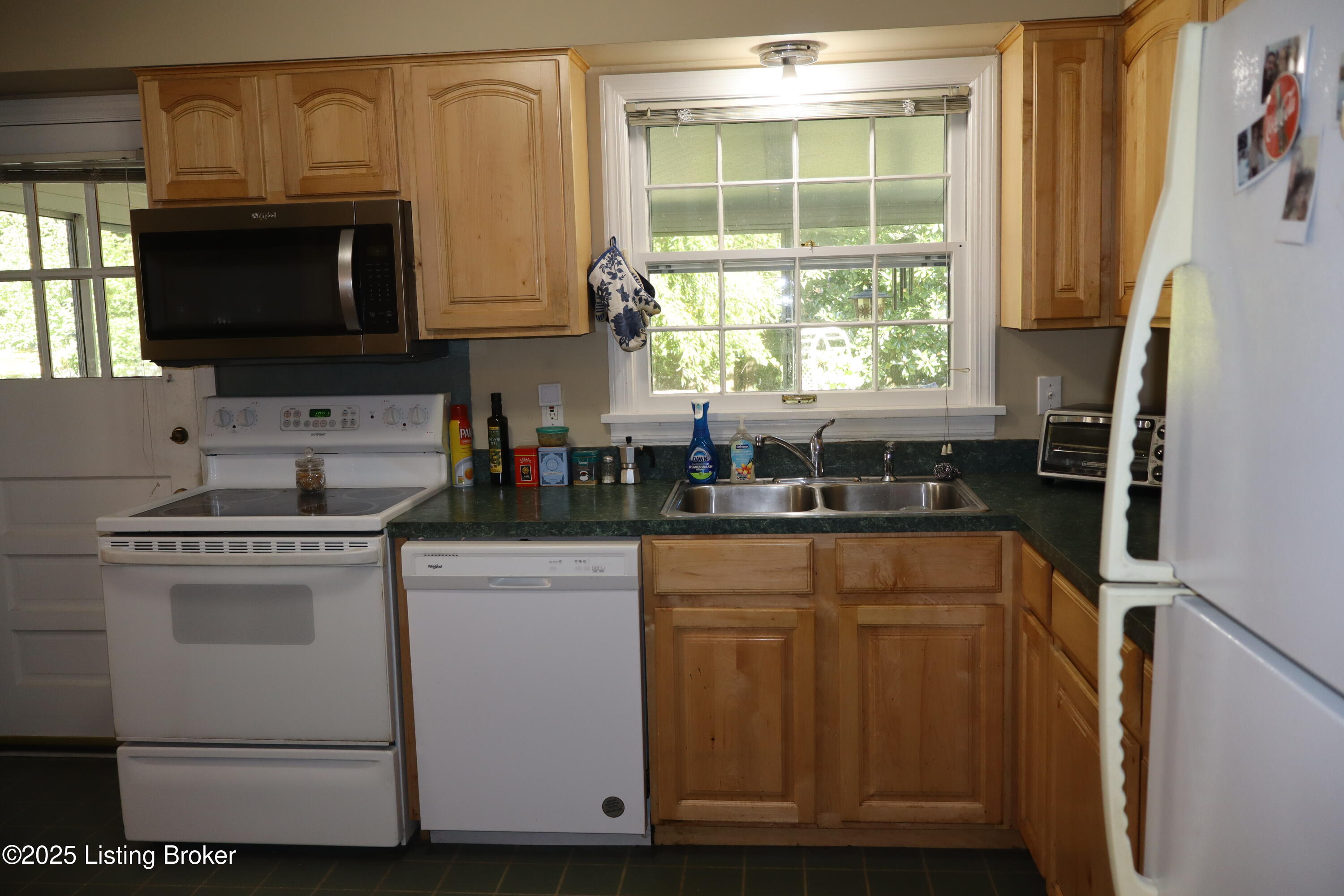 1933 Buttonwood Rd