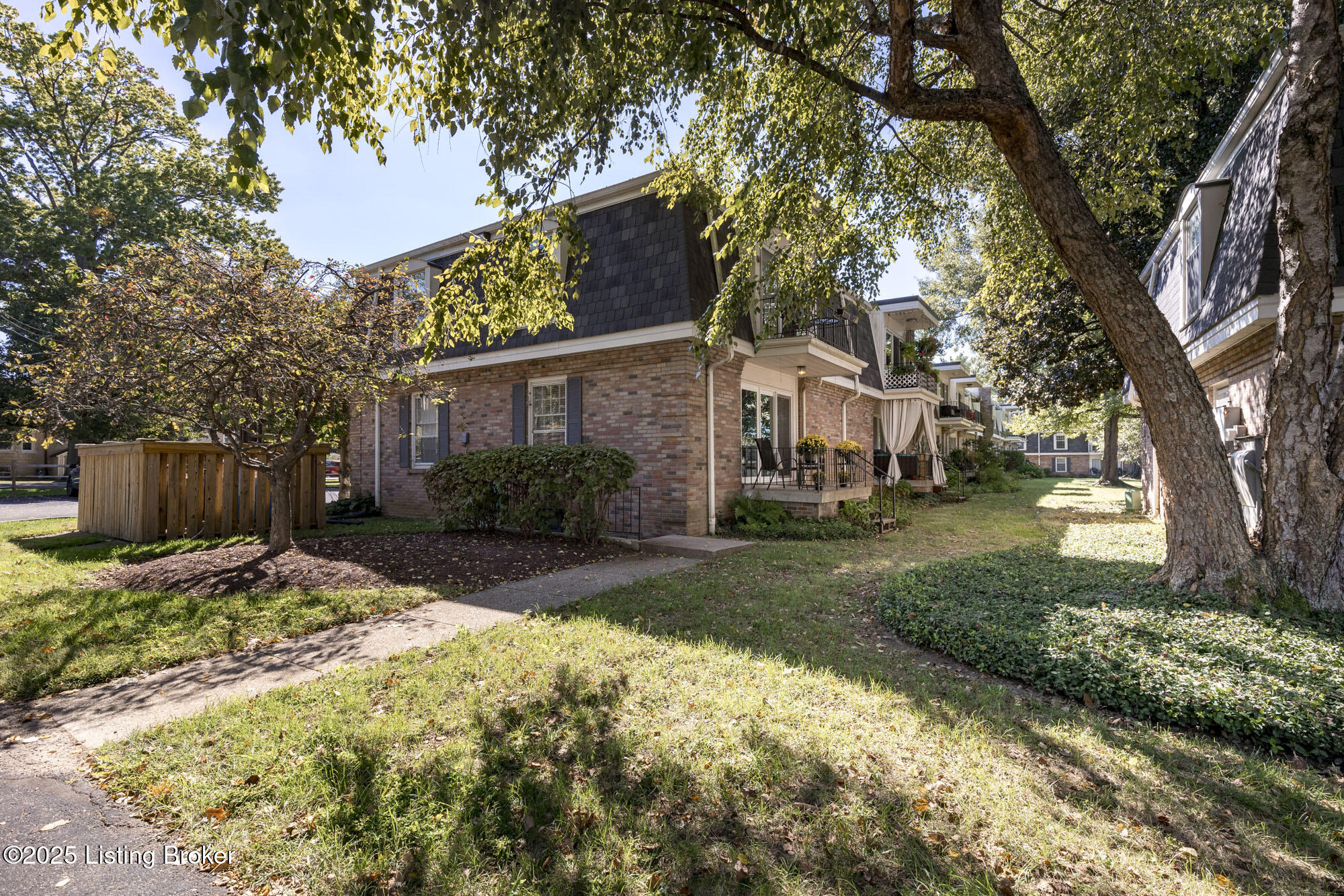 521 Zorn Ave G9