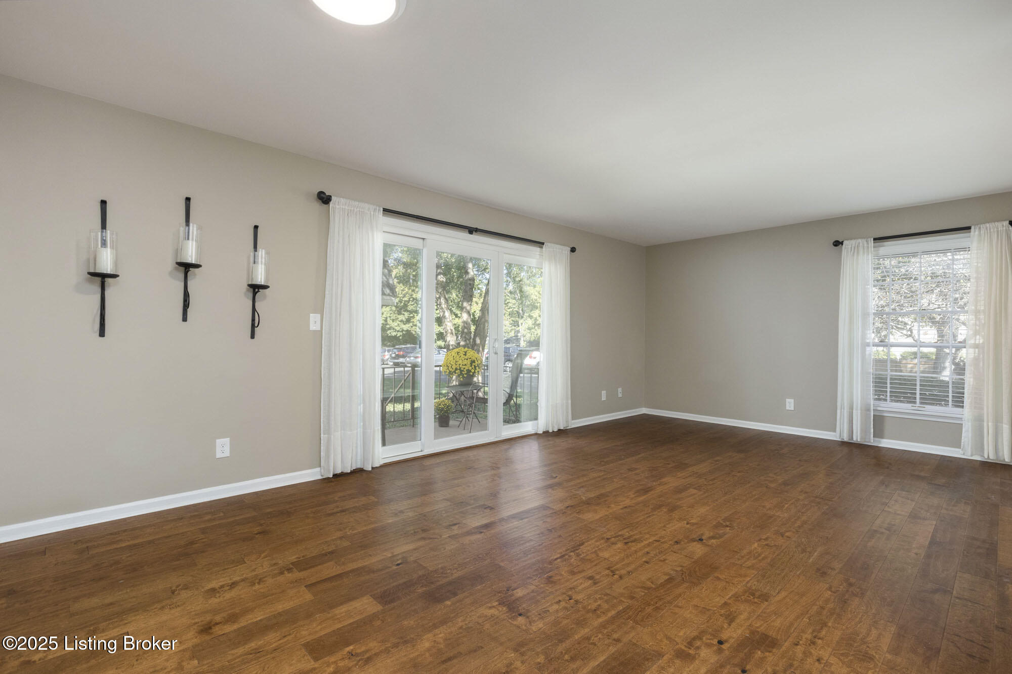 521 Zorn Ave G9