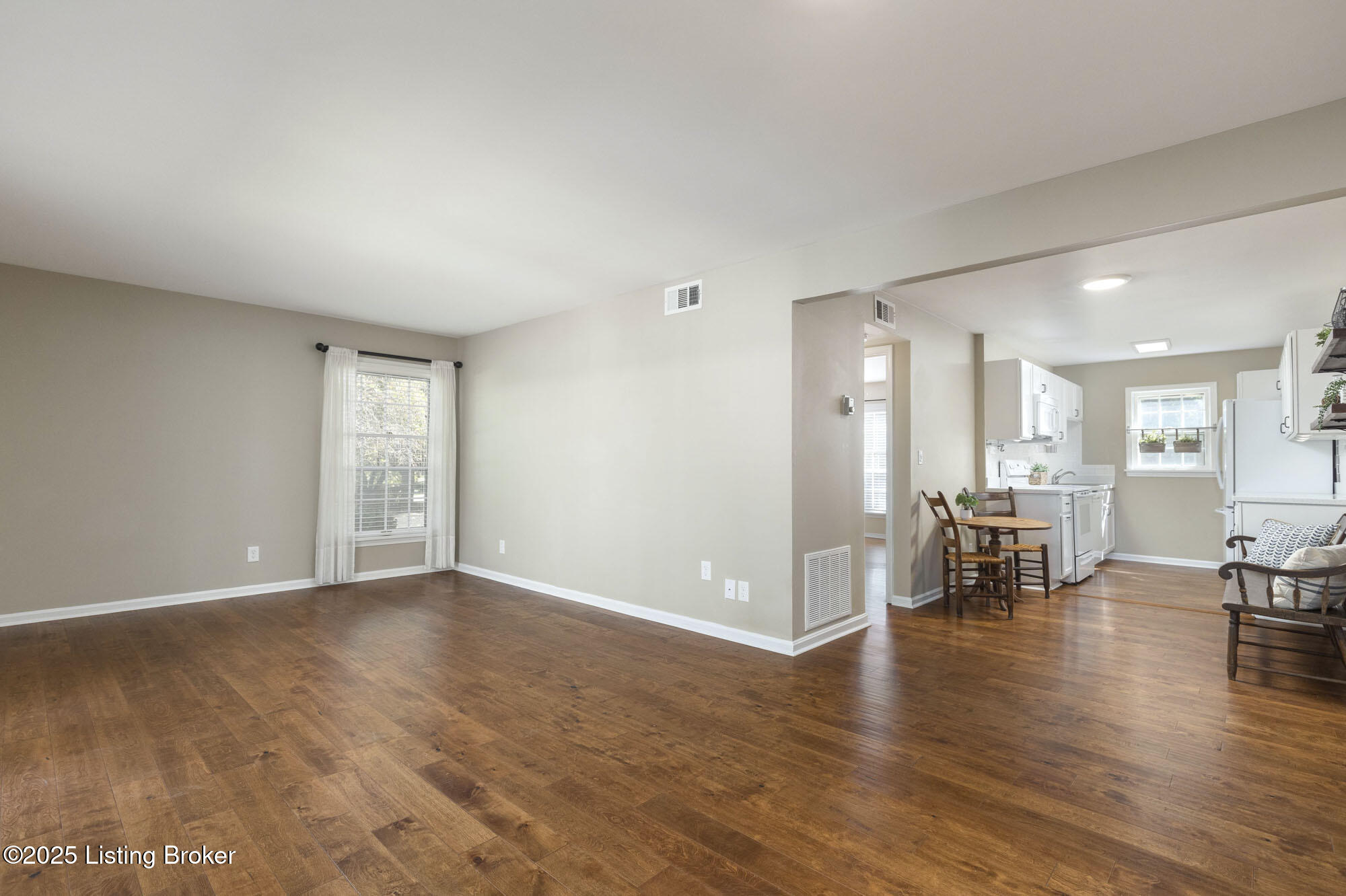 521 Zorn Ave G9