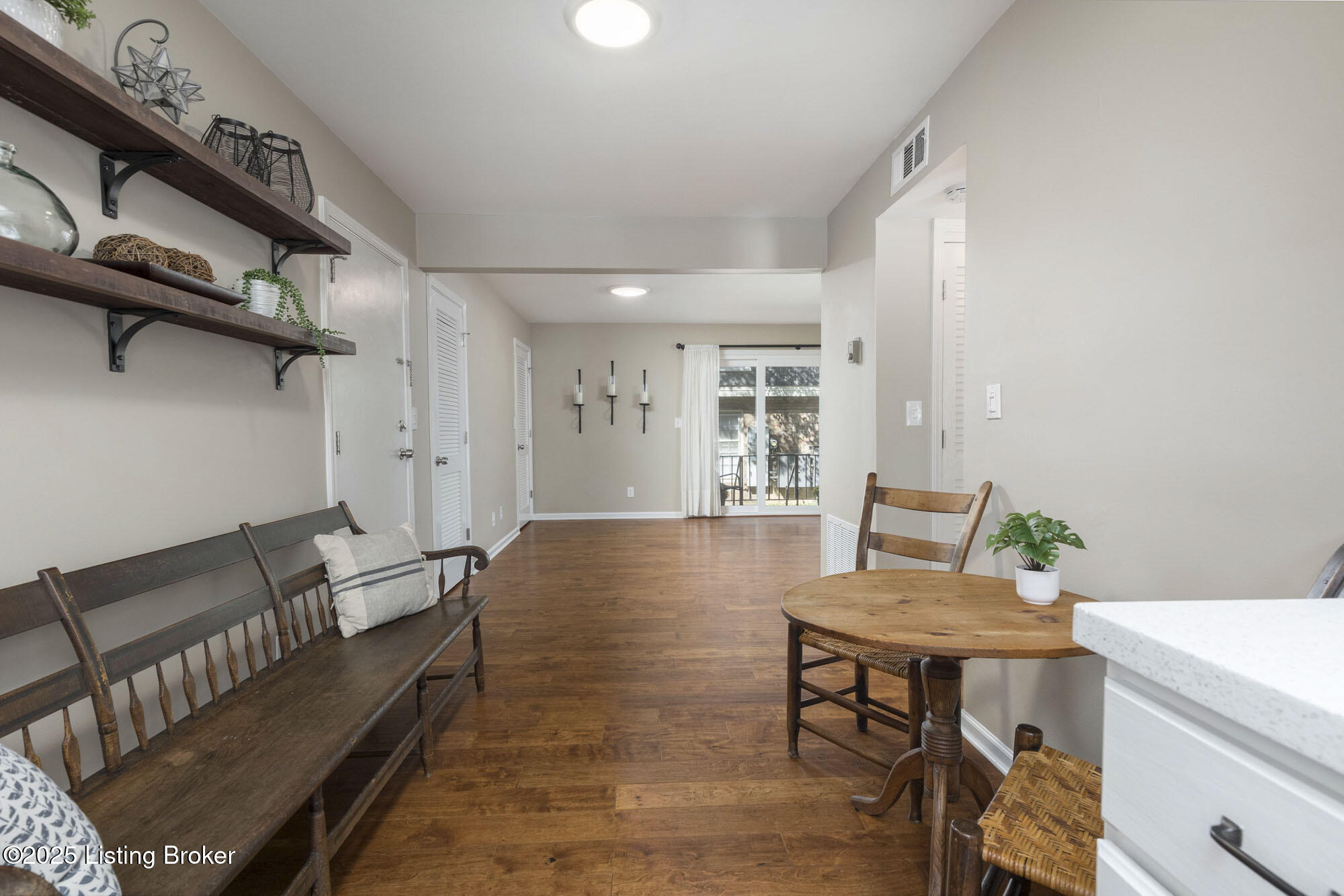 521 Zorn Ave G9