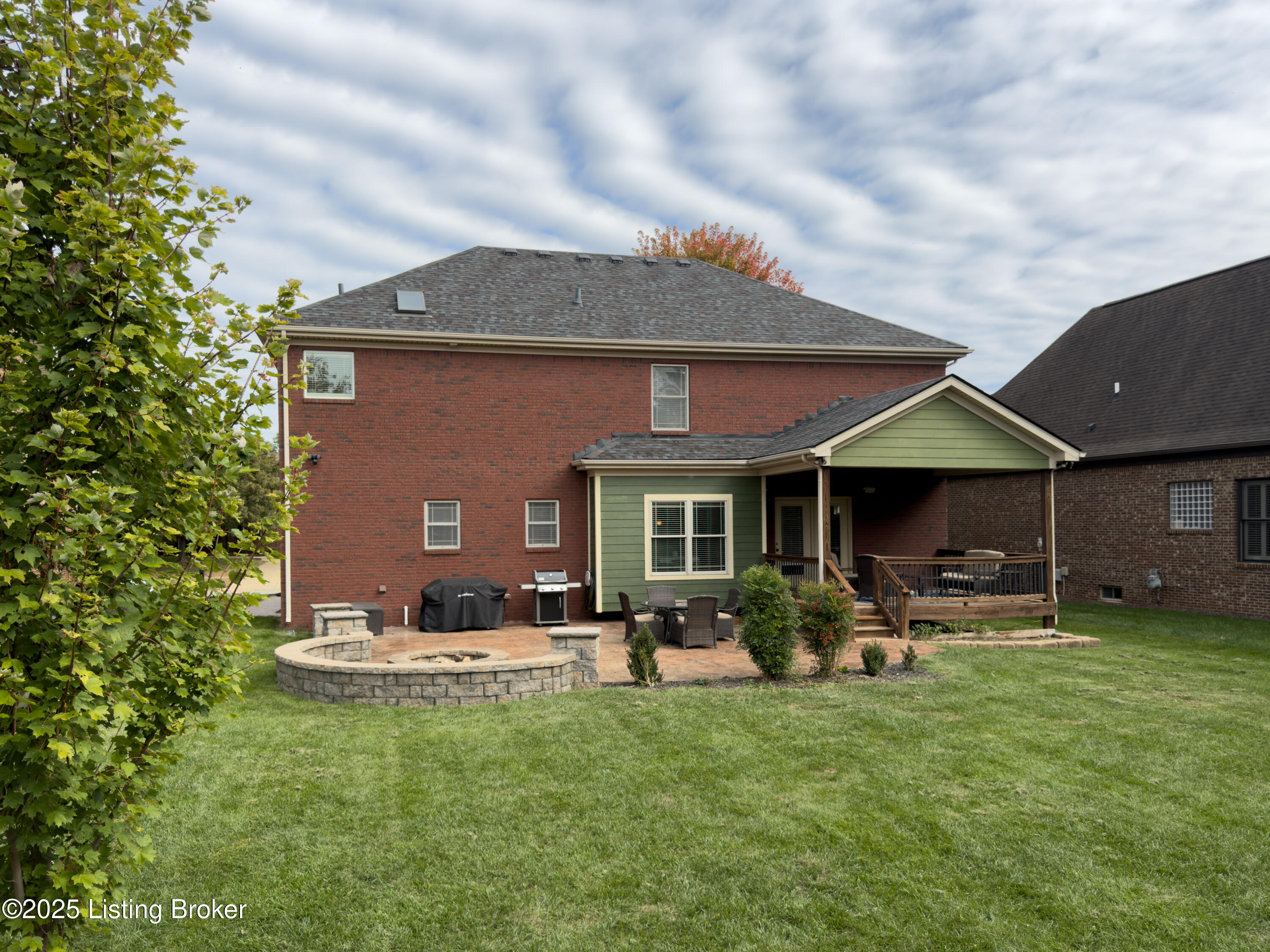 5114 Rock Bluff Dr