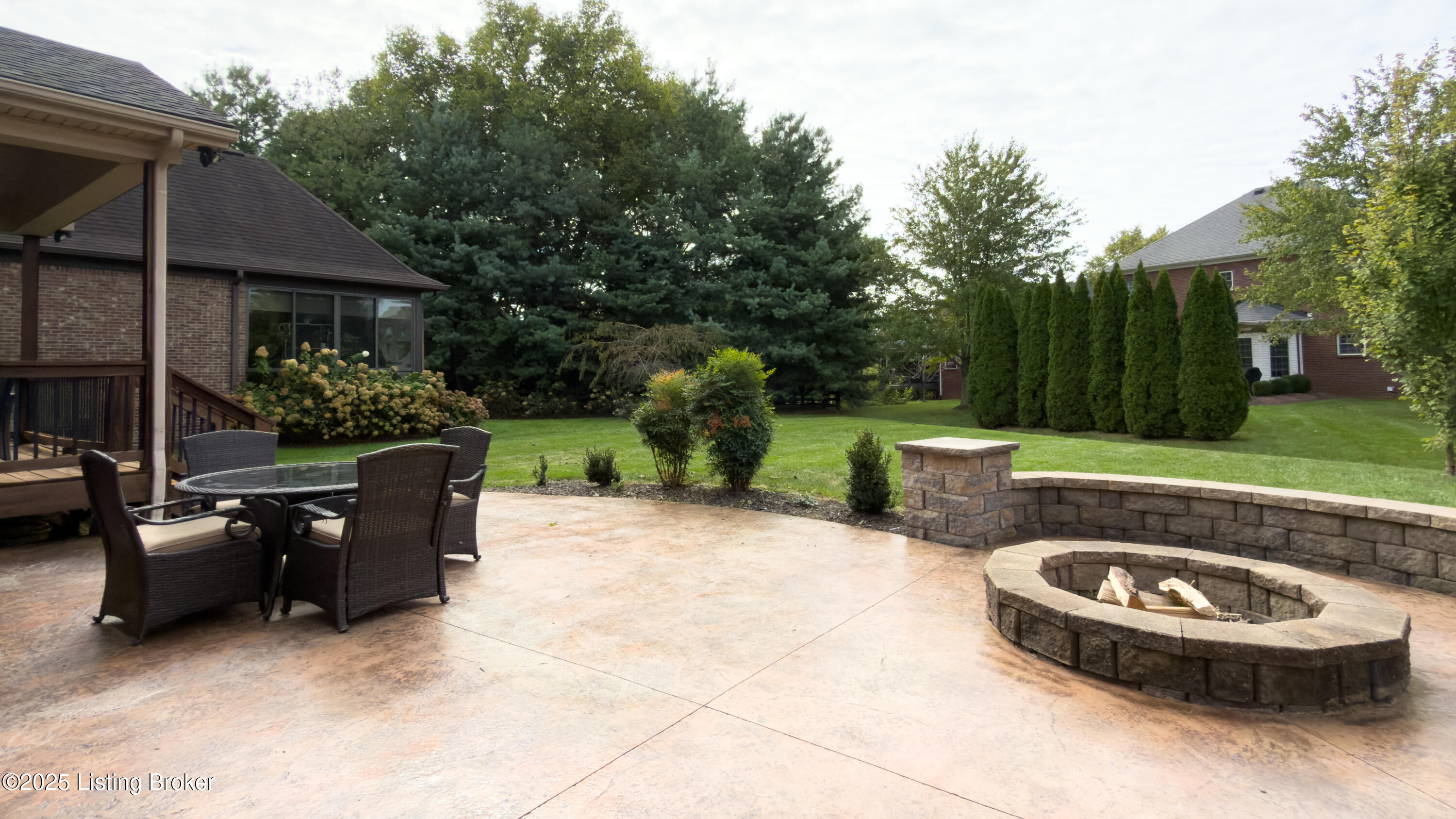5114 Rock Bluff Dr