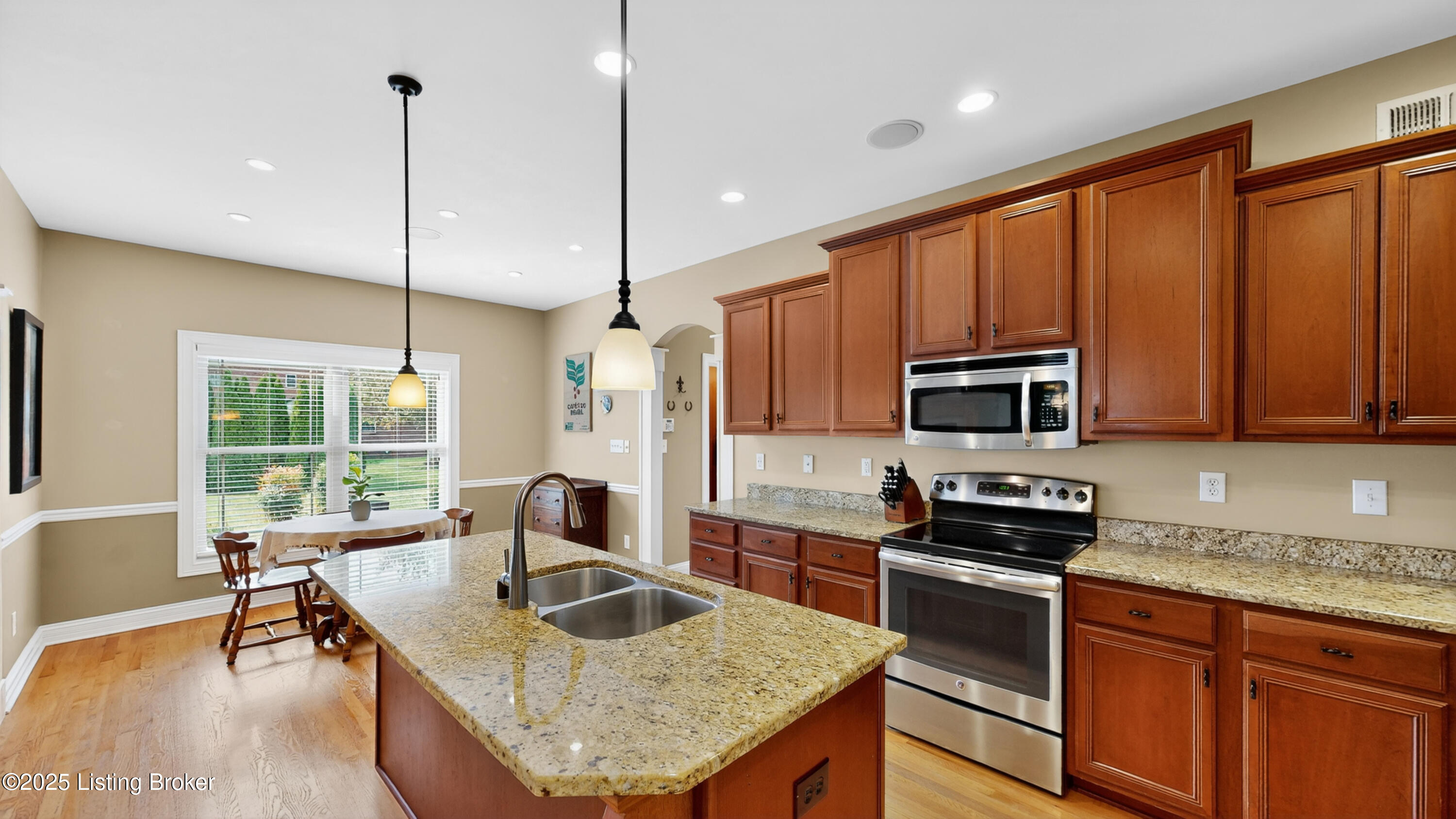 5114 Rock Bluff Dr