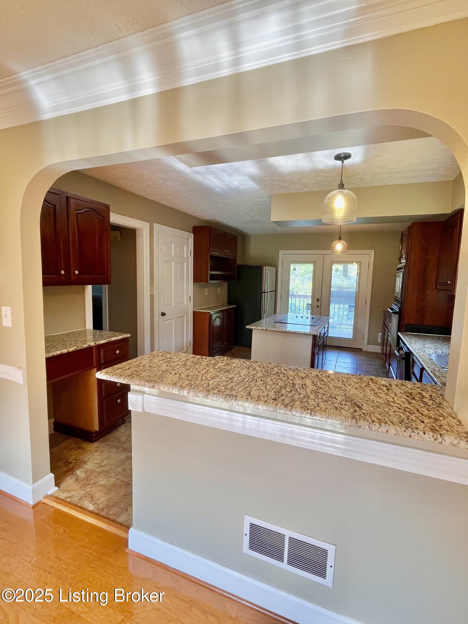 4612 Deepwood Ct