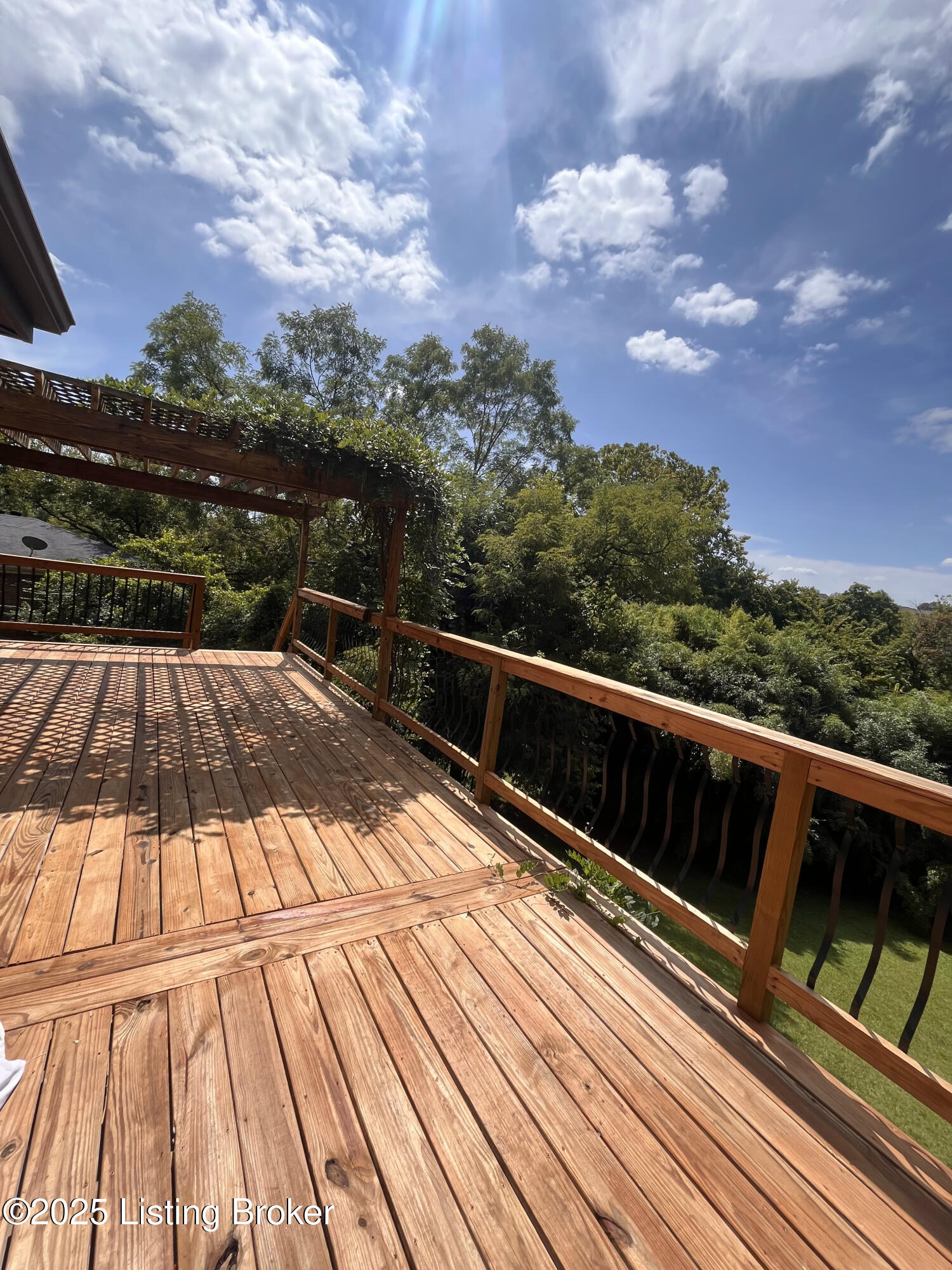 4612 Deepwood Ct