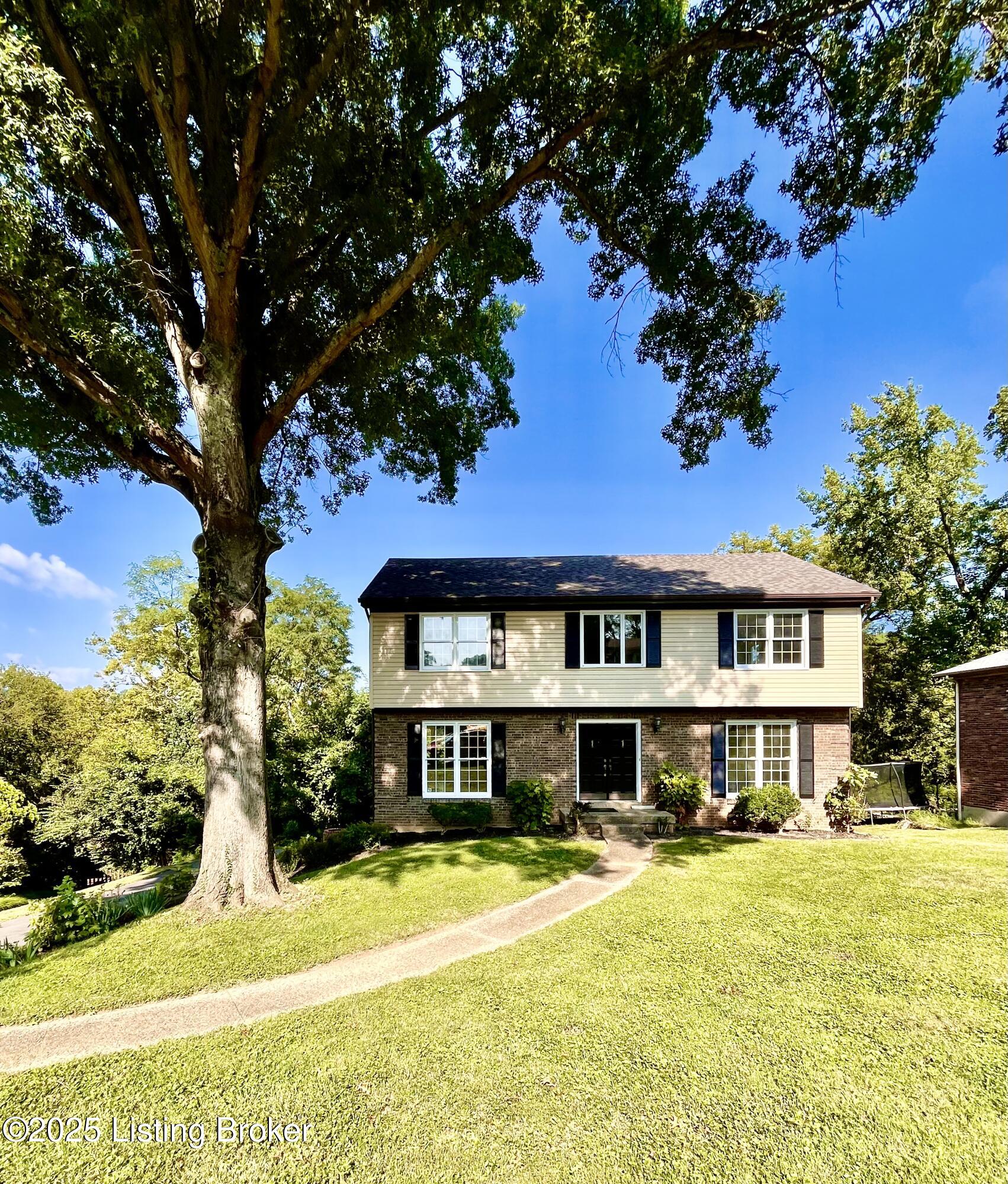 4612 Deepwood Ct