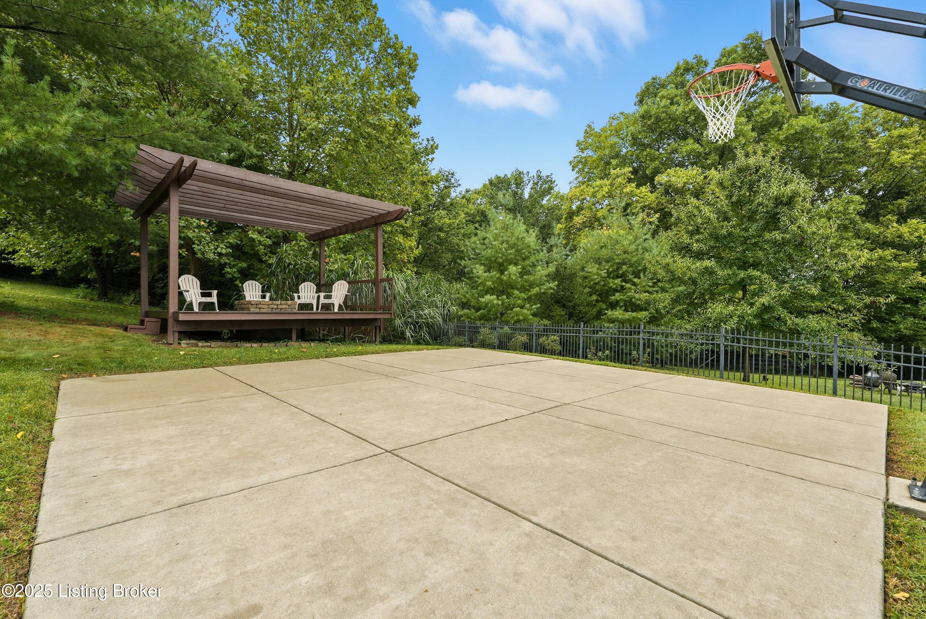 18410 Shallowford Ln