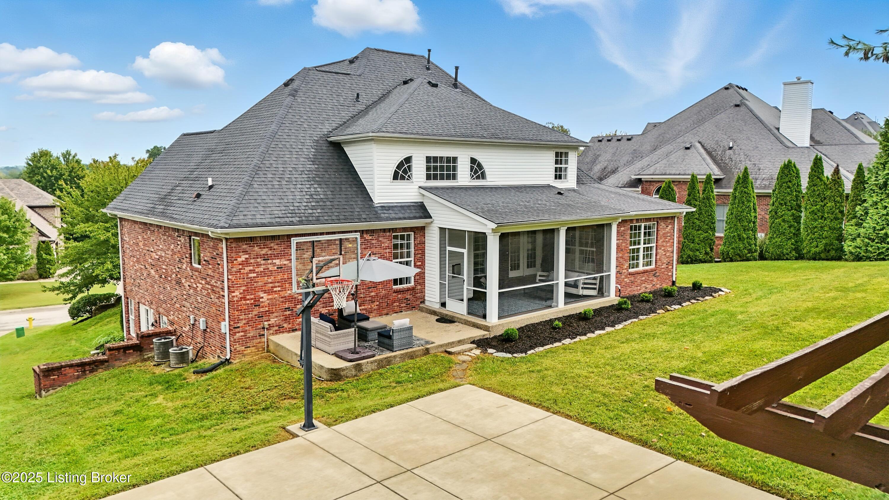 18410 Shallowford Ln