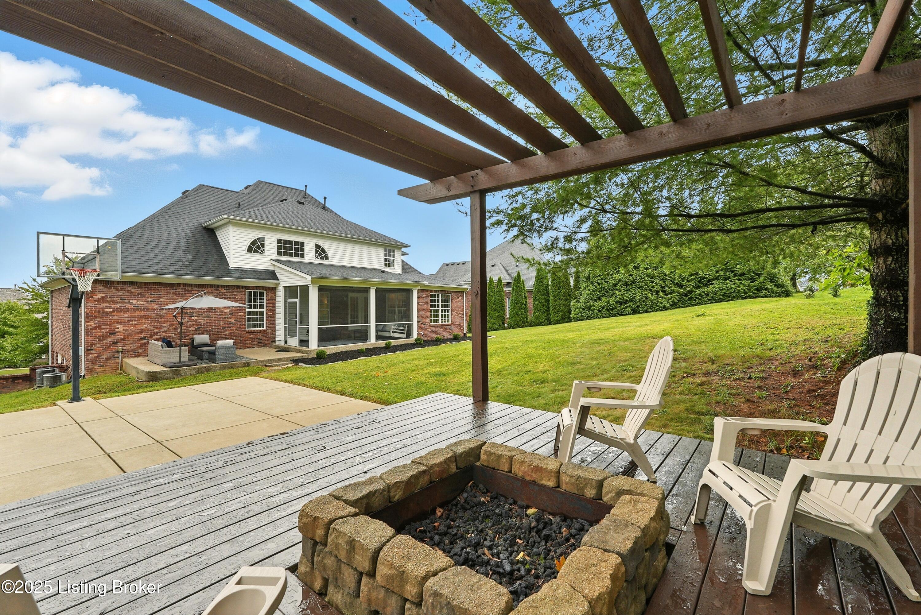 18410 Shallowford Ln