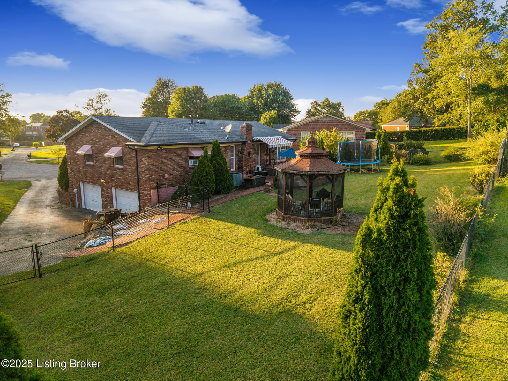 8909 Gonewind Ct