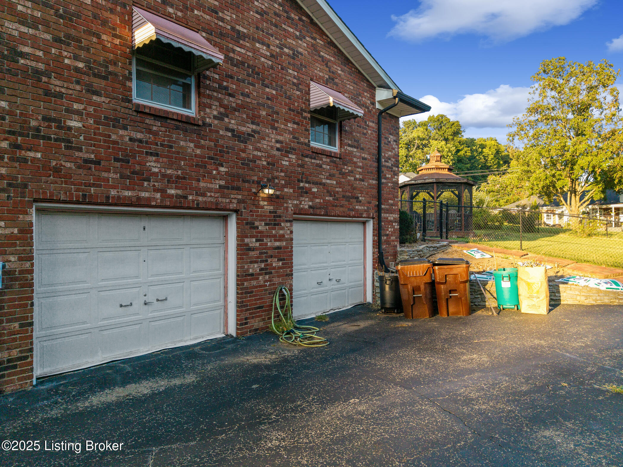 8909 Gonewind Ct