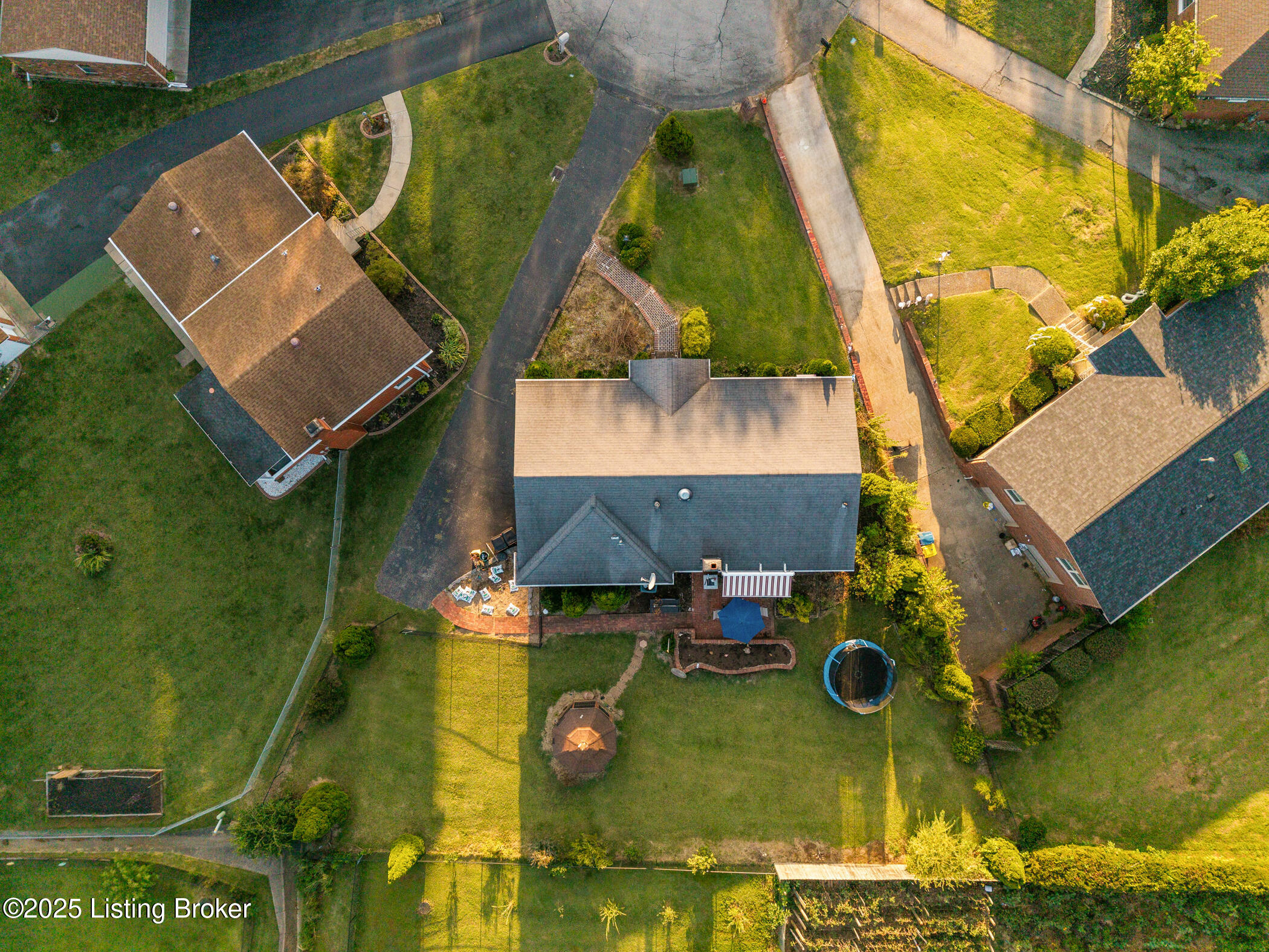 8909 Gonewind Ct