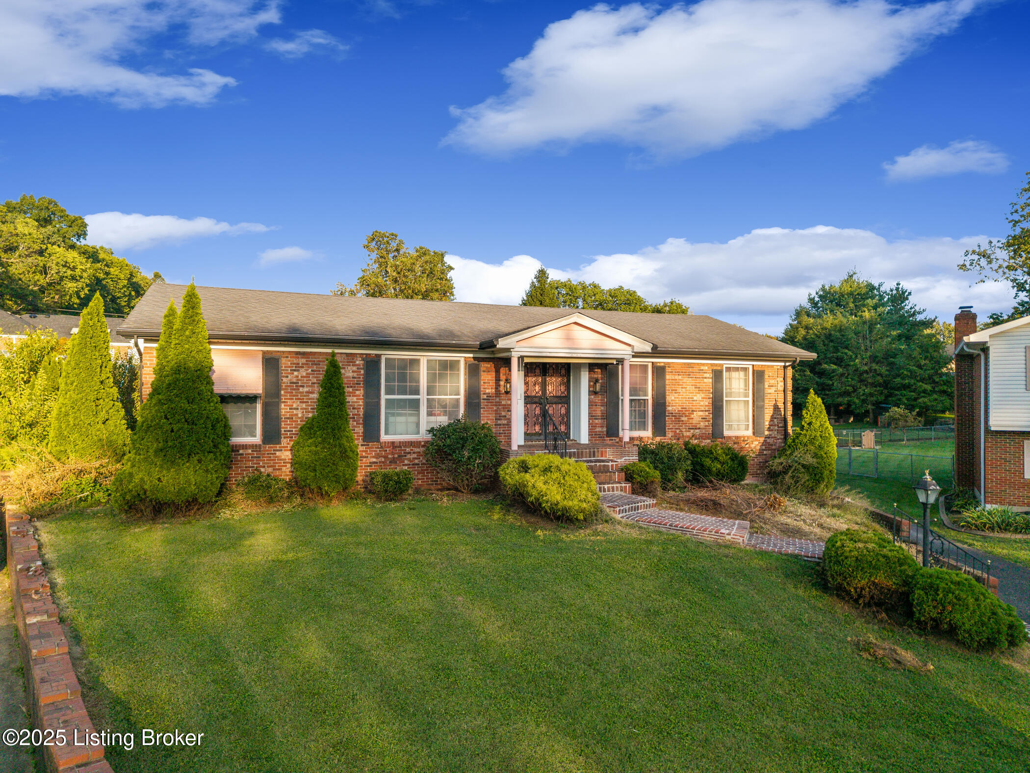 8909 Gonewind Ct