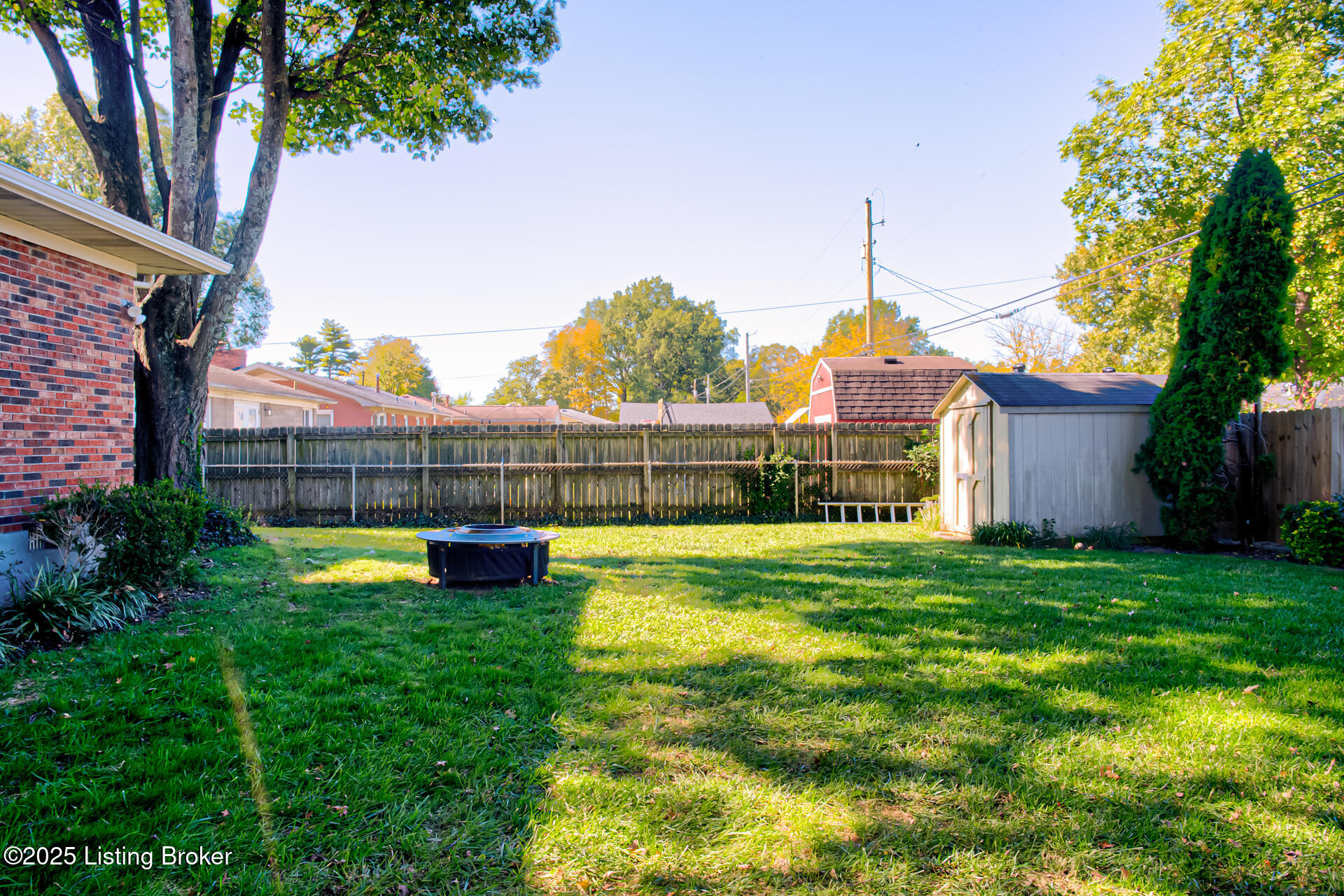 2909 White Plains Rd
