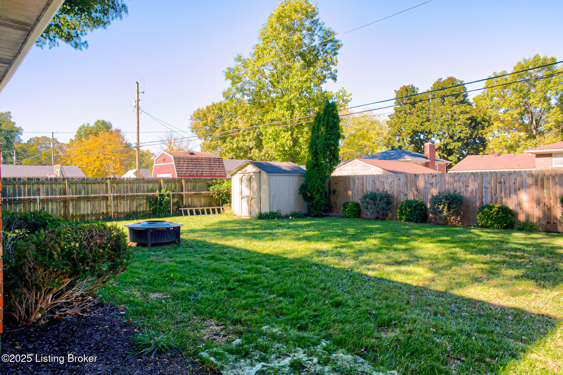 2909 White Plains Rd