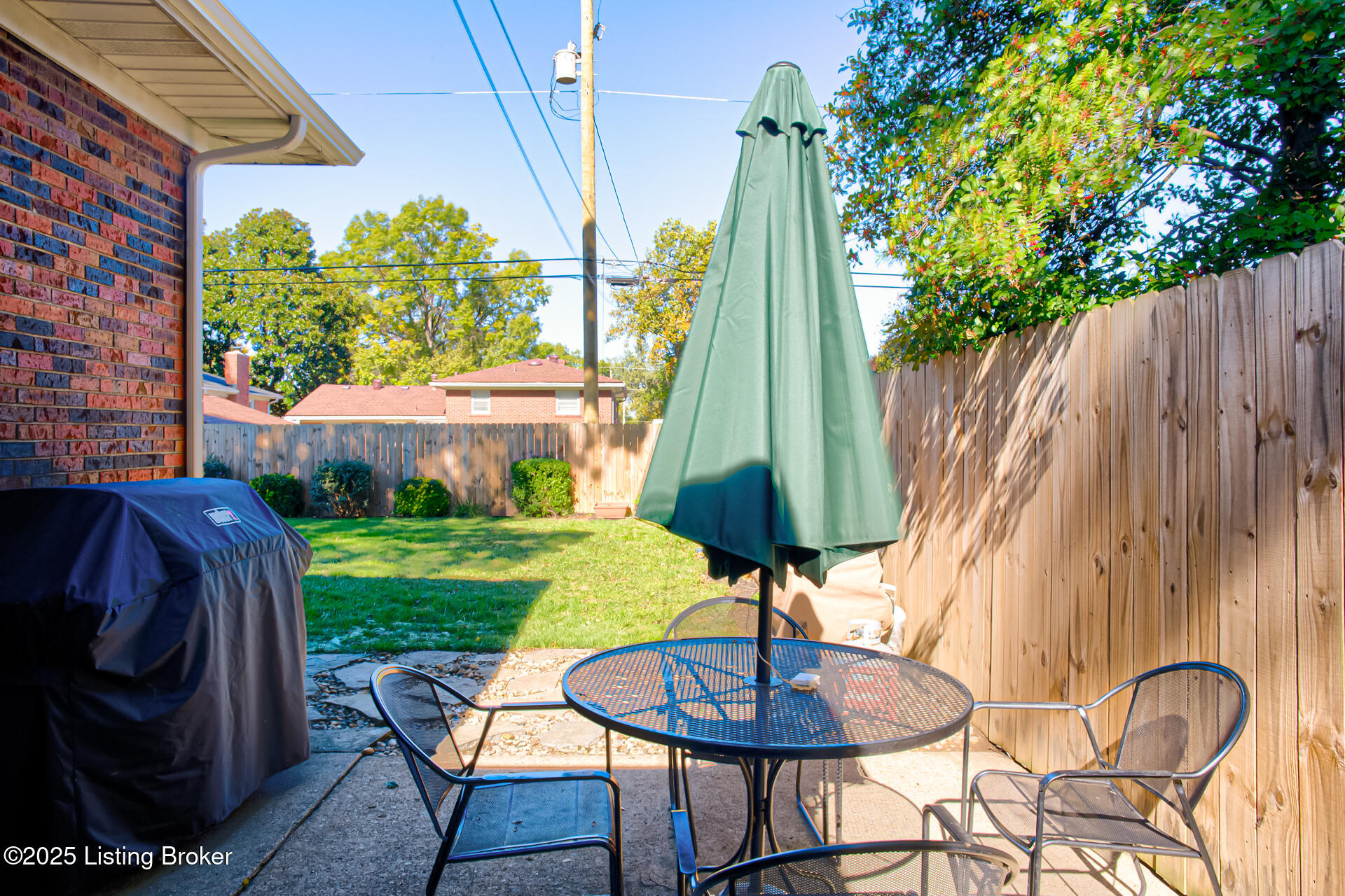2909 White Plains Rd