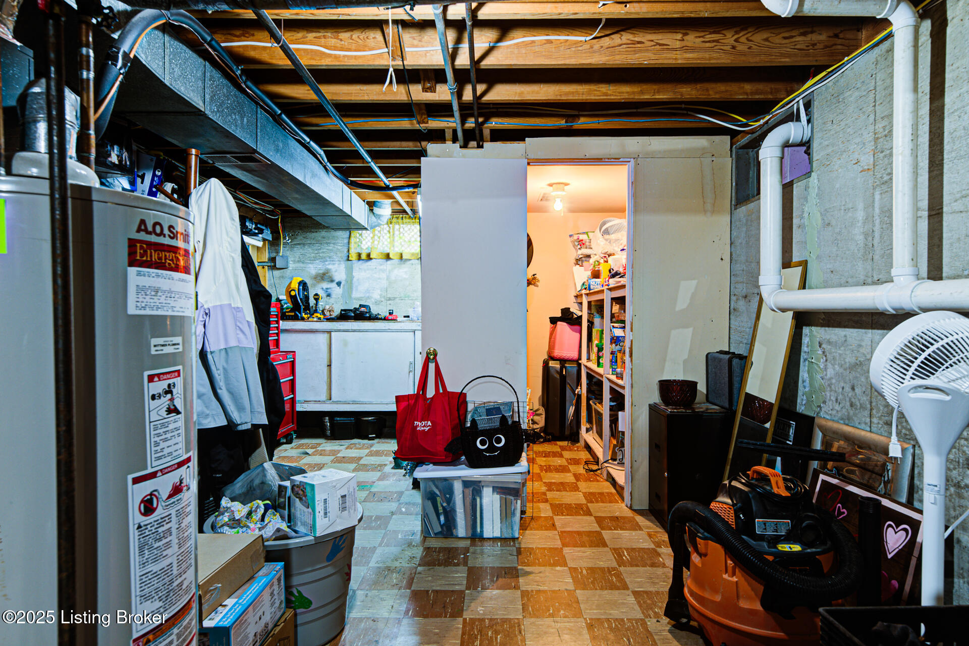 2909 White Plains Rd