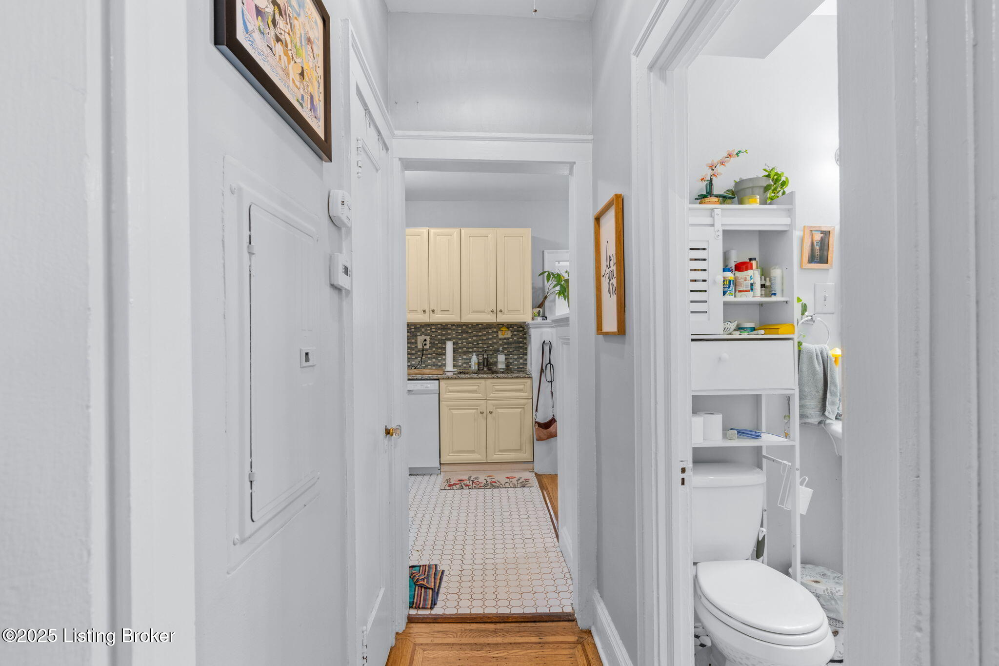 2450 Glenmary Ave APT 3