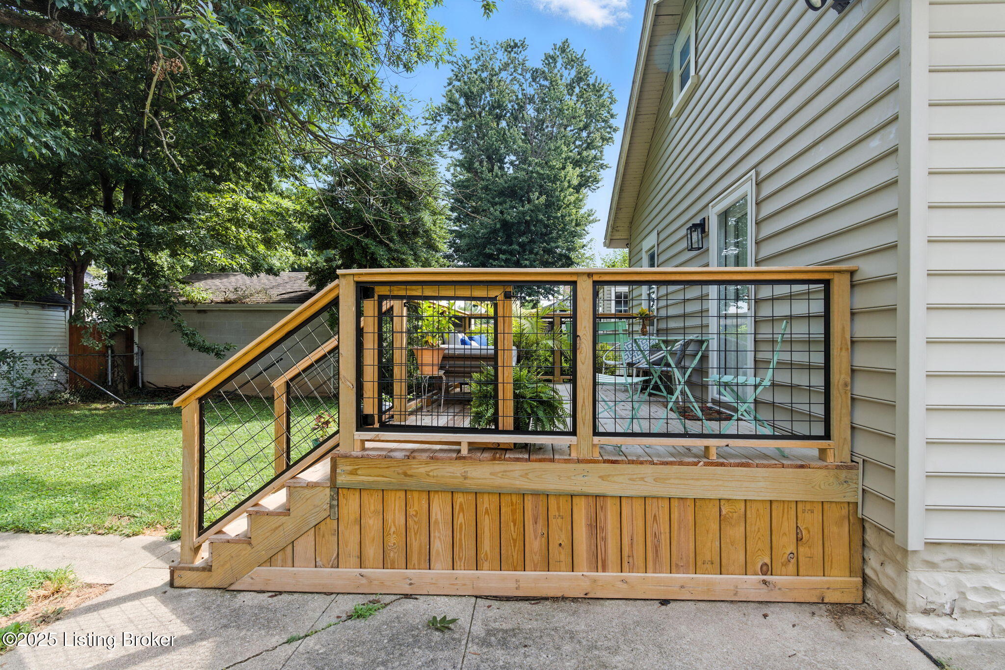 807 Packard Ave
