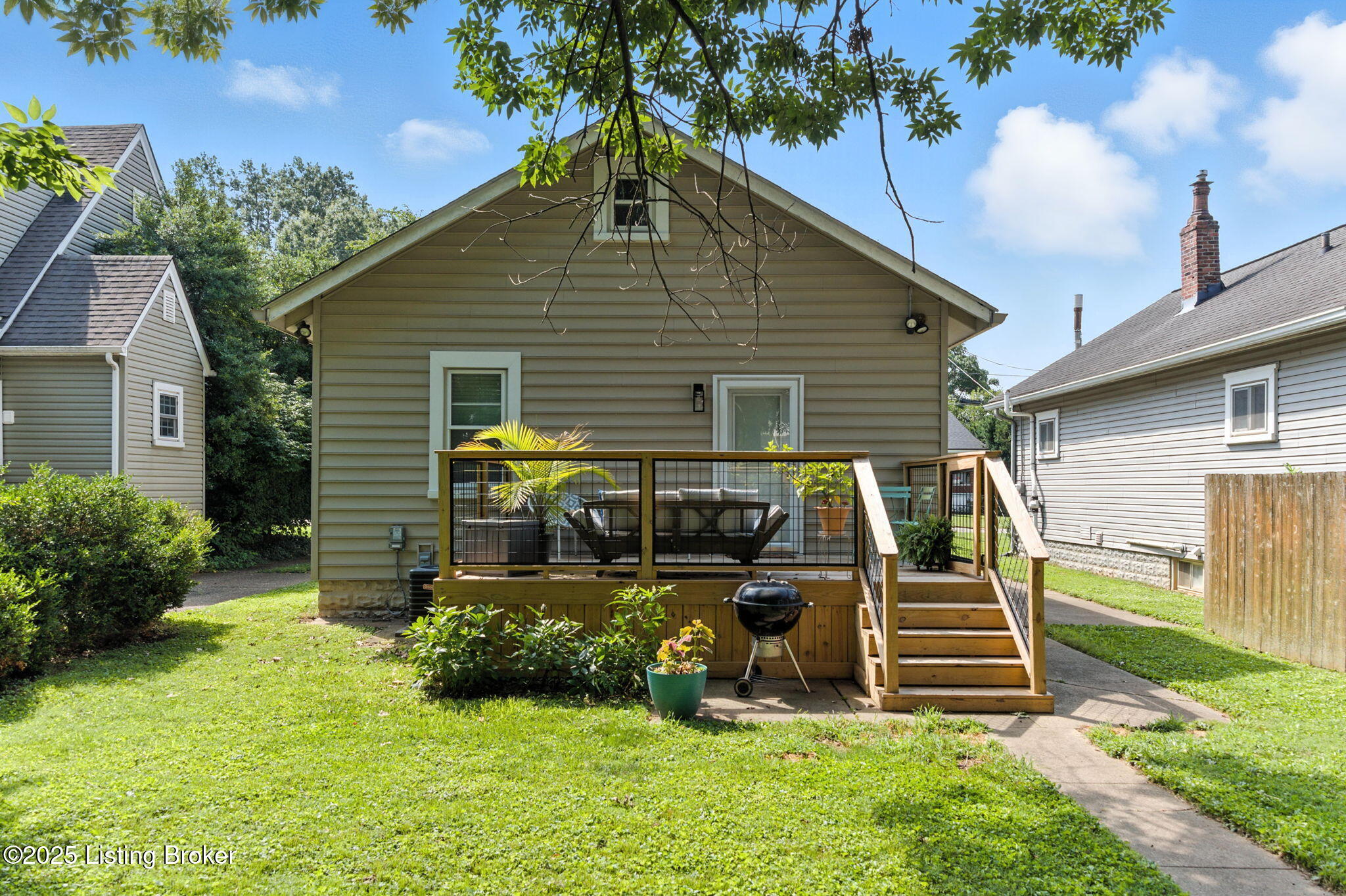 807 Packard Ave