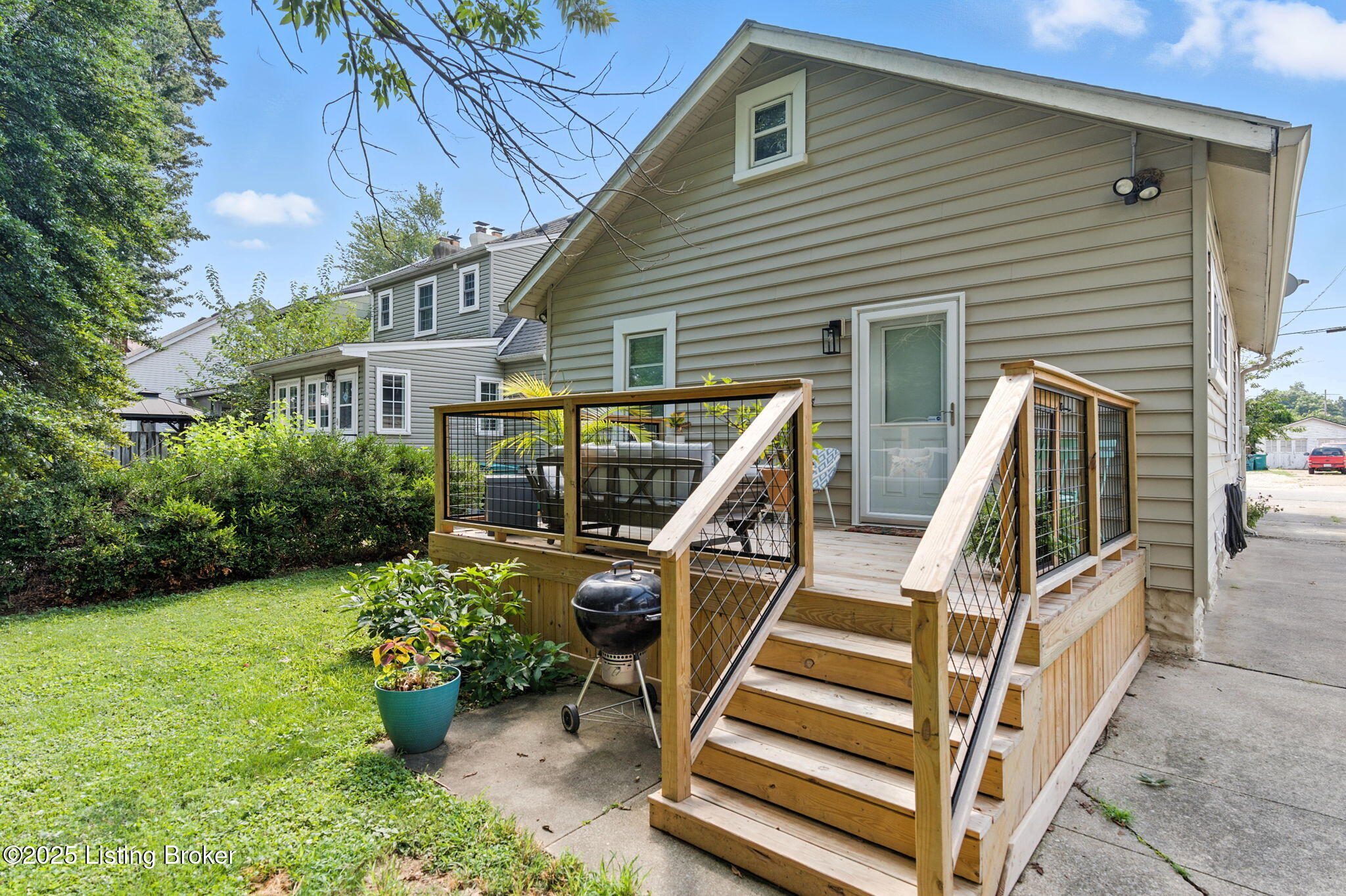 807 Packard Ave