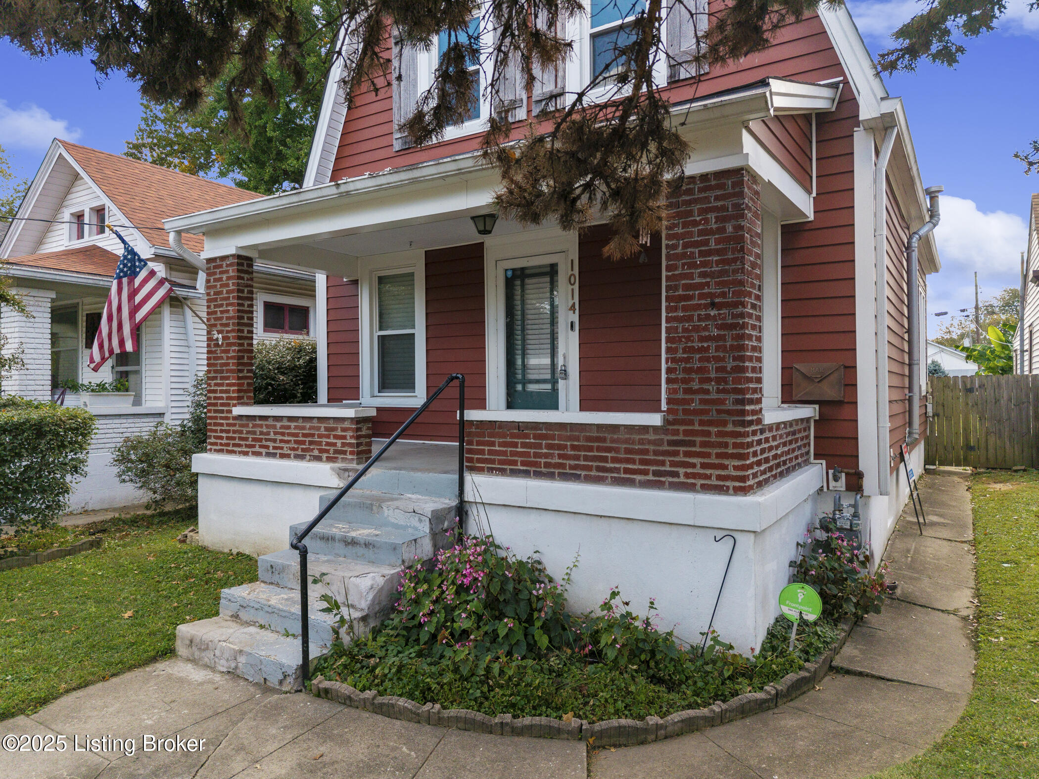1014 Charles St