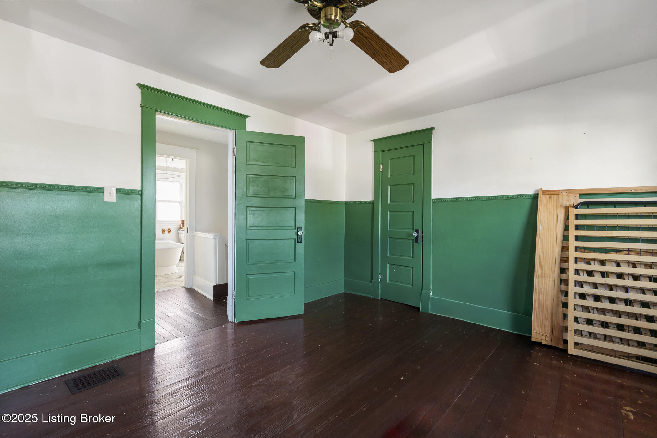 1014 Charles St