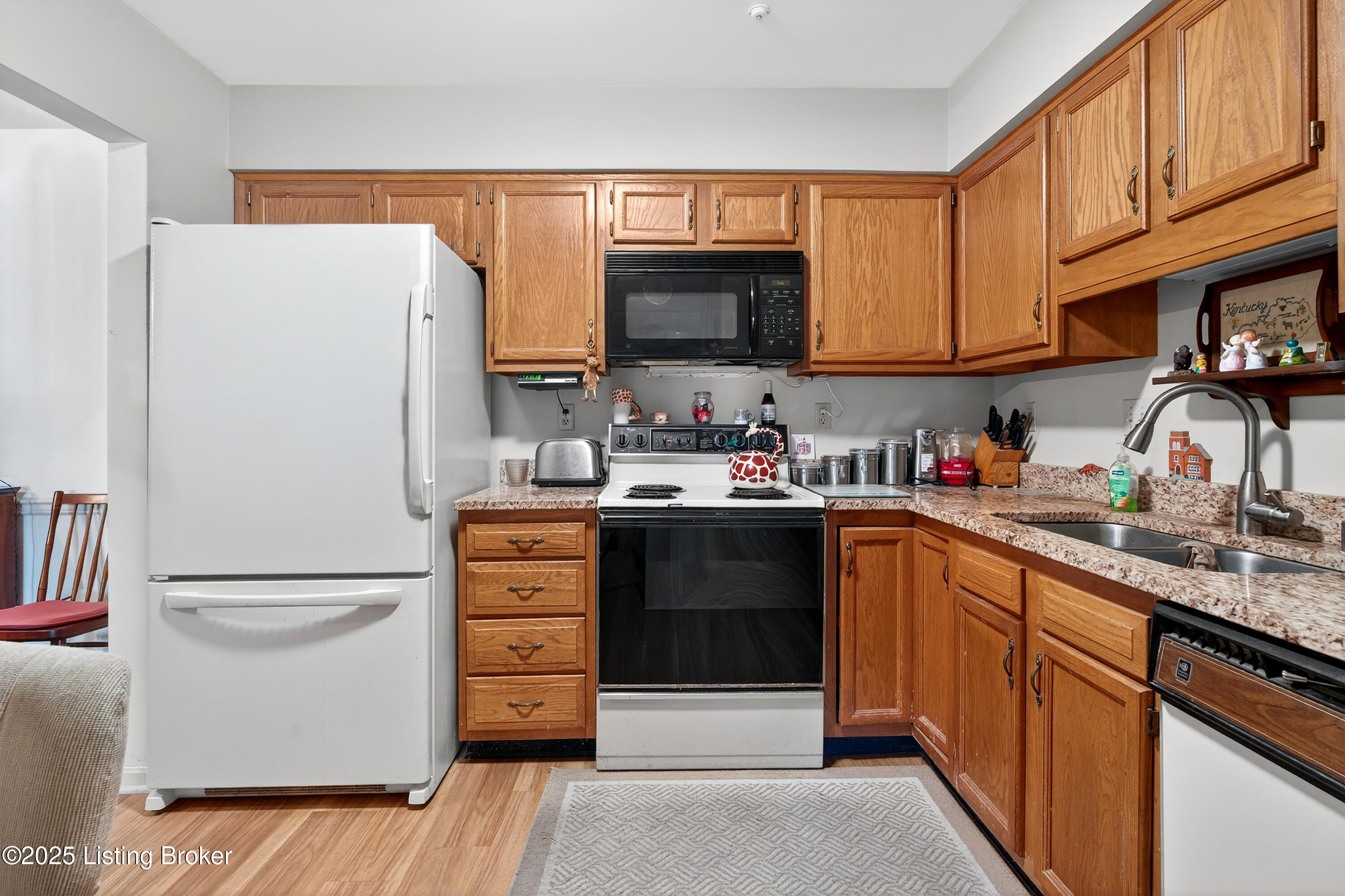 816 Washburn Ave APT 9