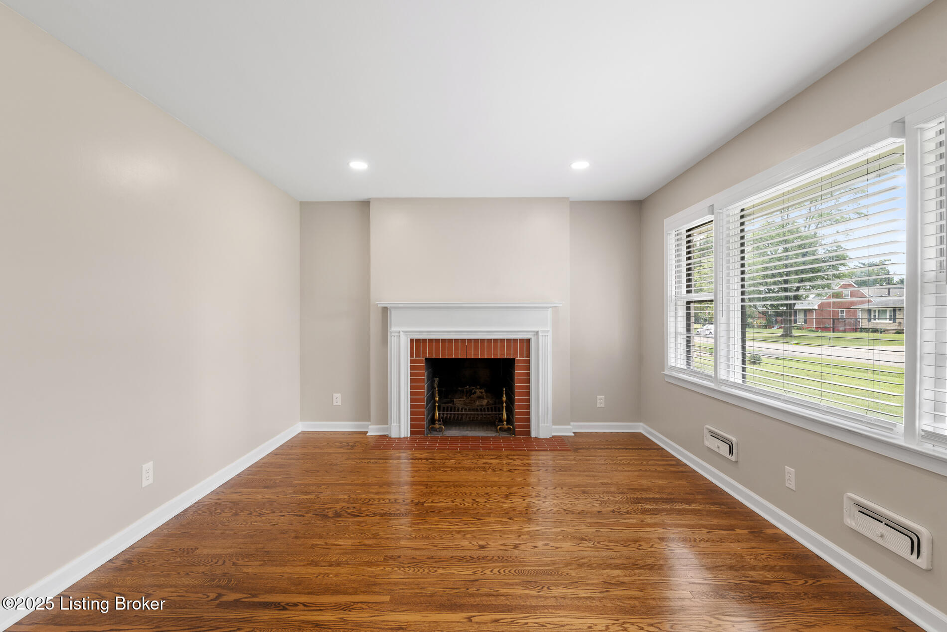 3717 Youngwood Rd