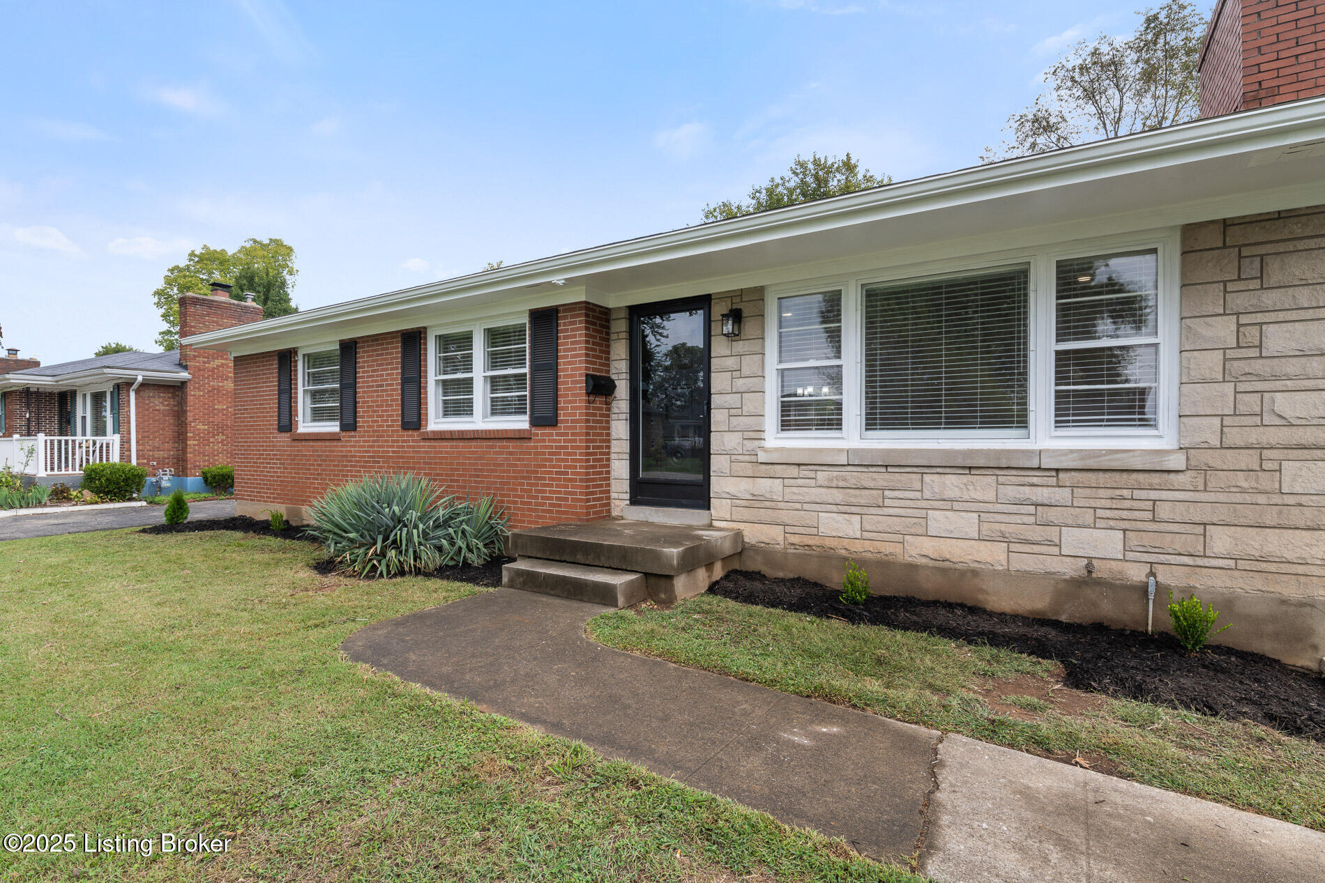 3717 Youngwood Rd