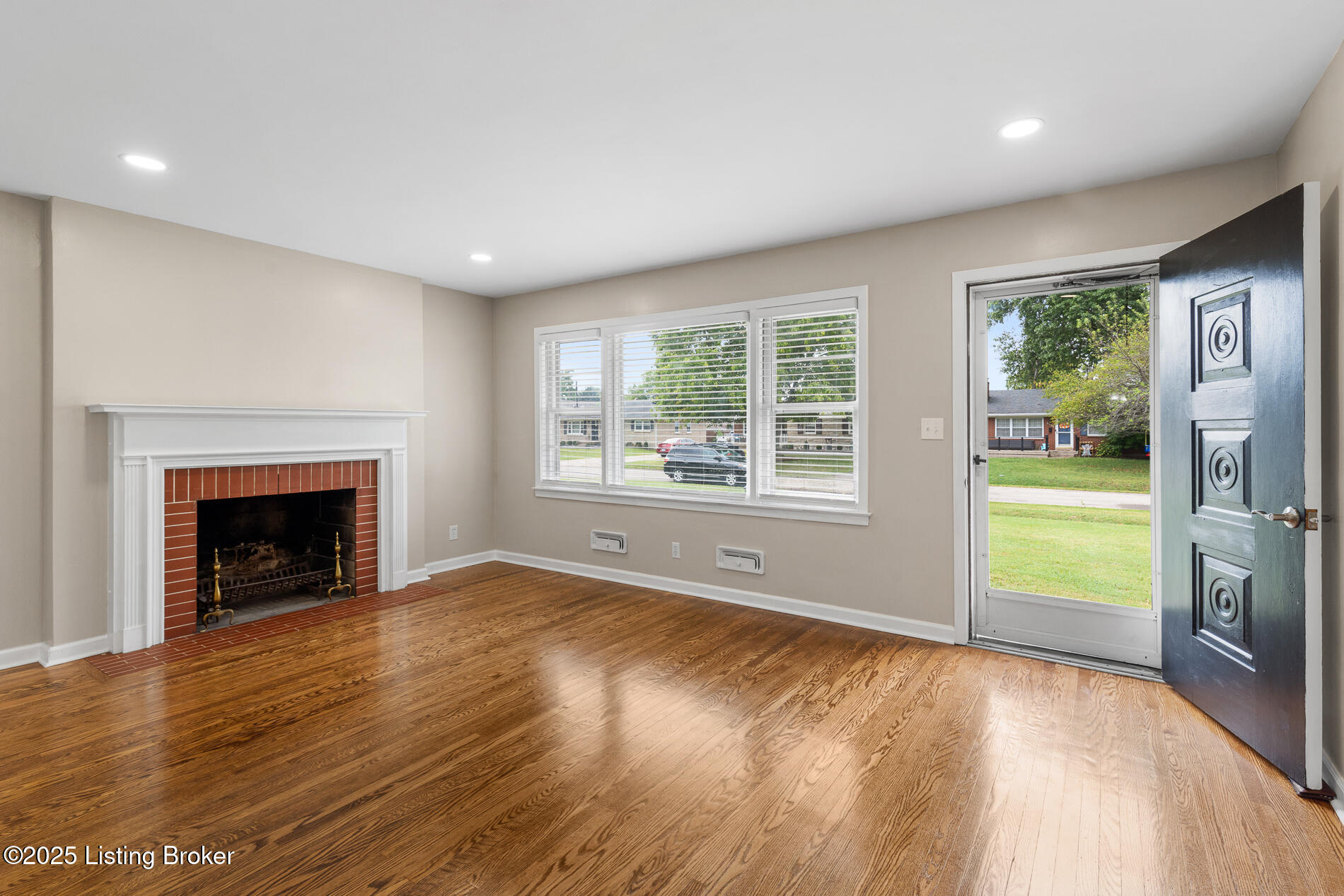 3717 Youngwood Rd