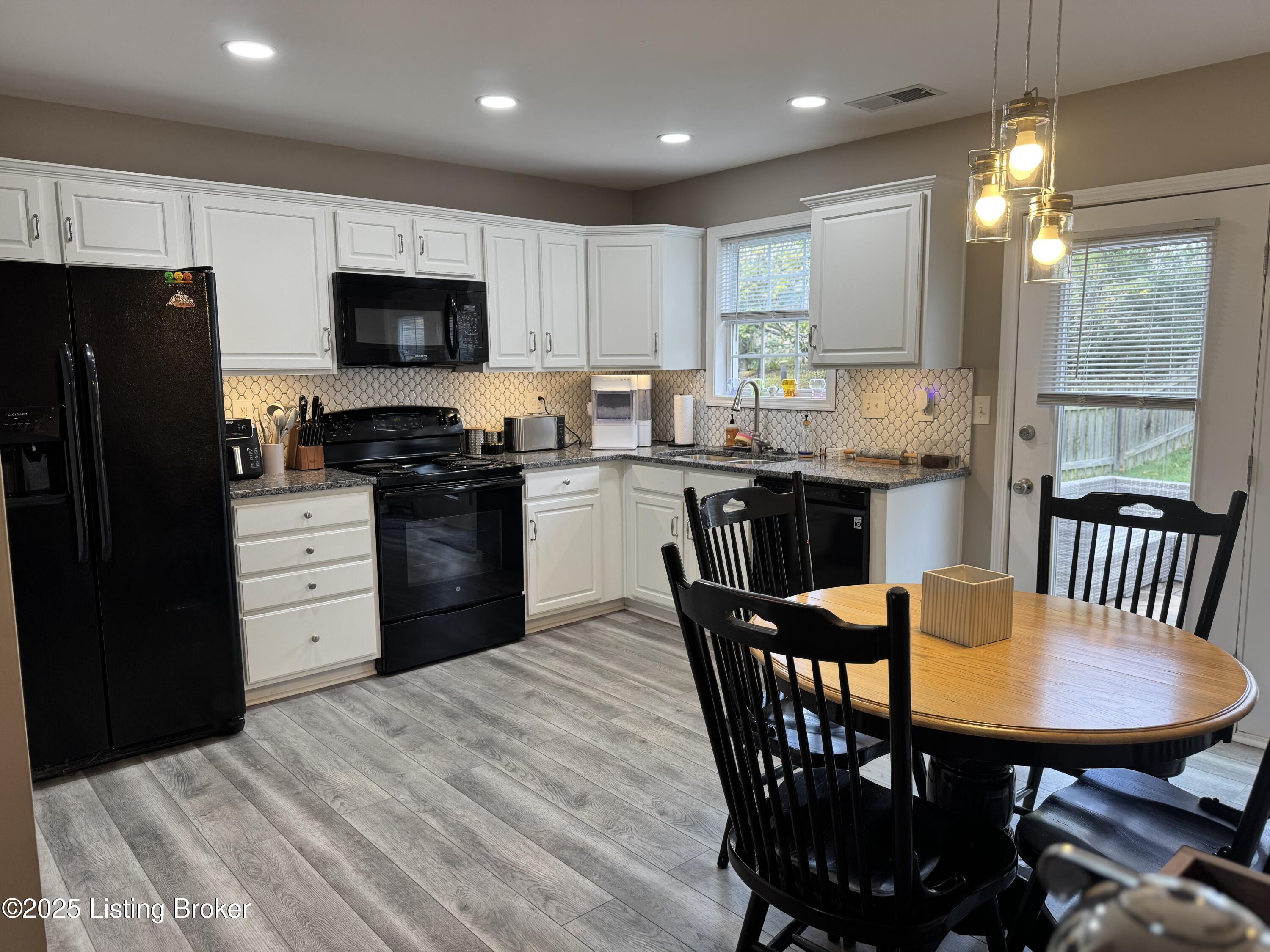 15707 Beckley Hills Dr
