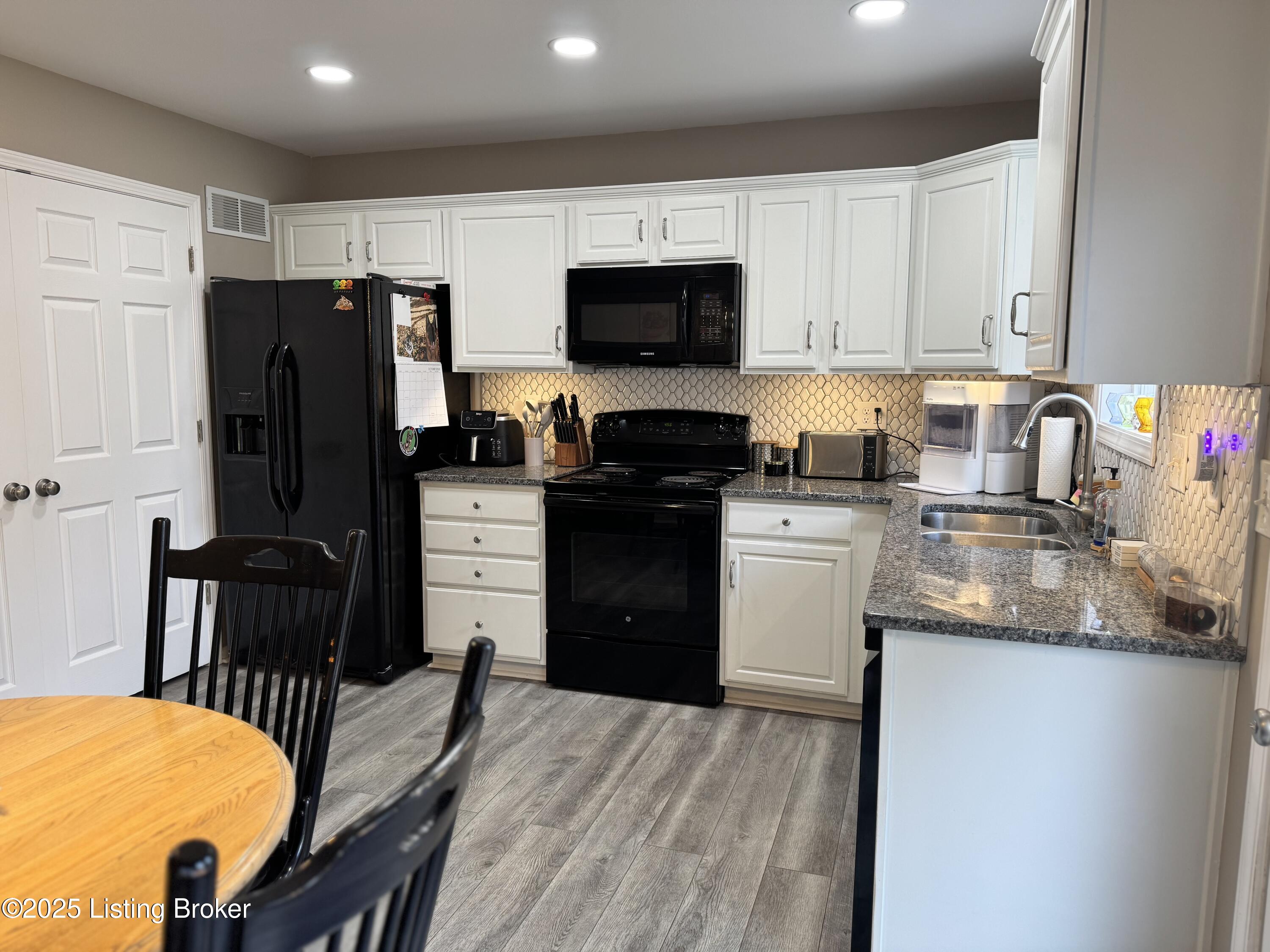 15707 Beckley Hills Dr