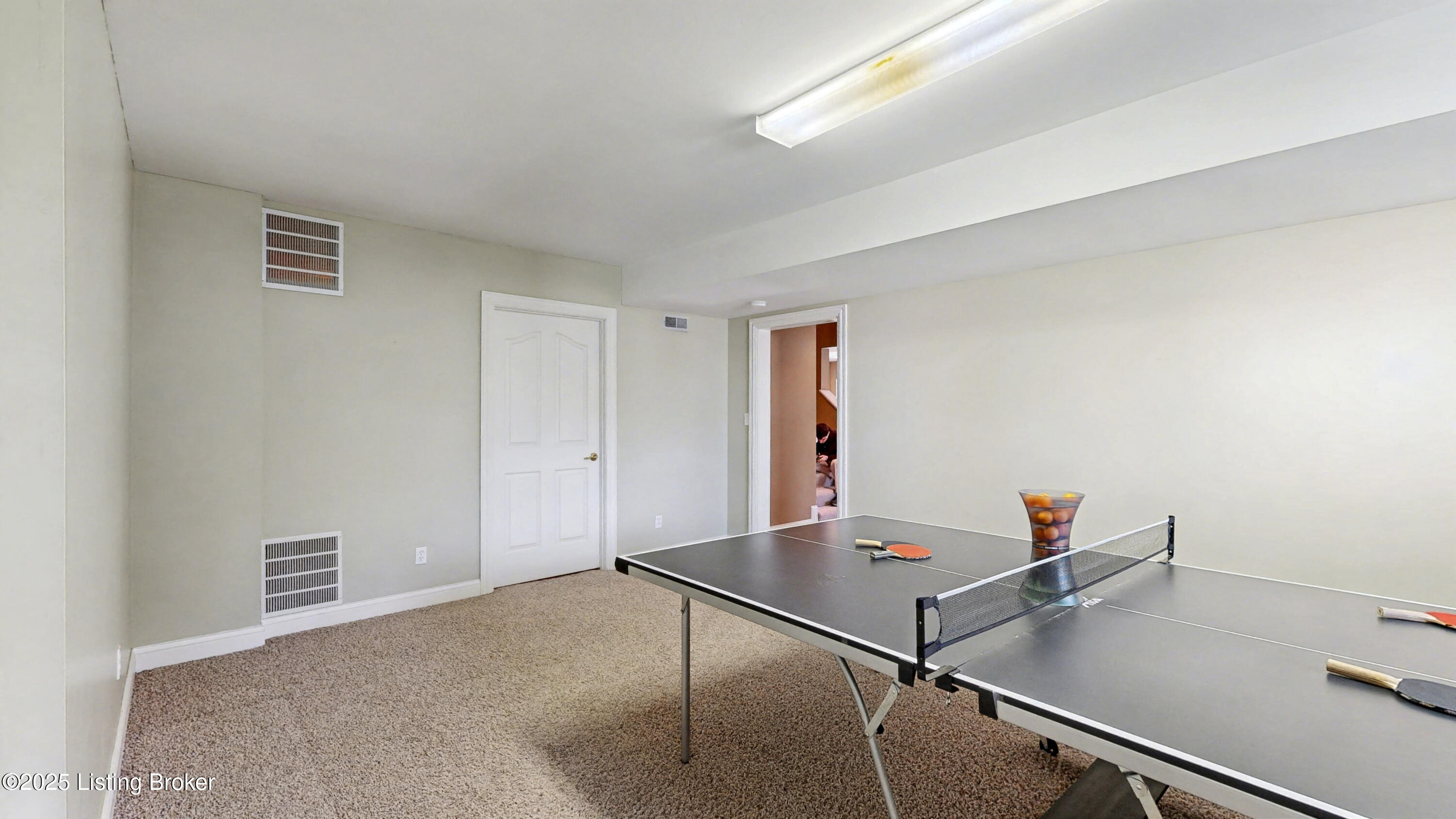 10710 Elder Ln