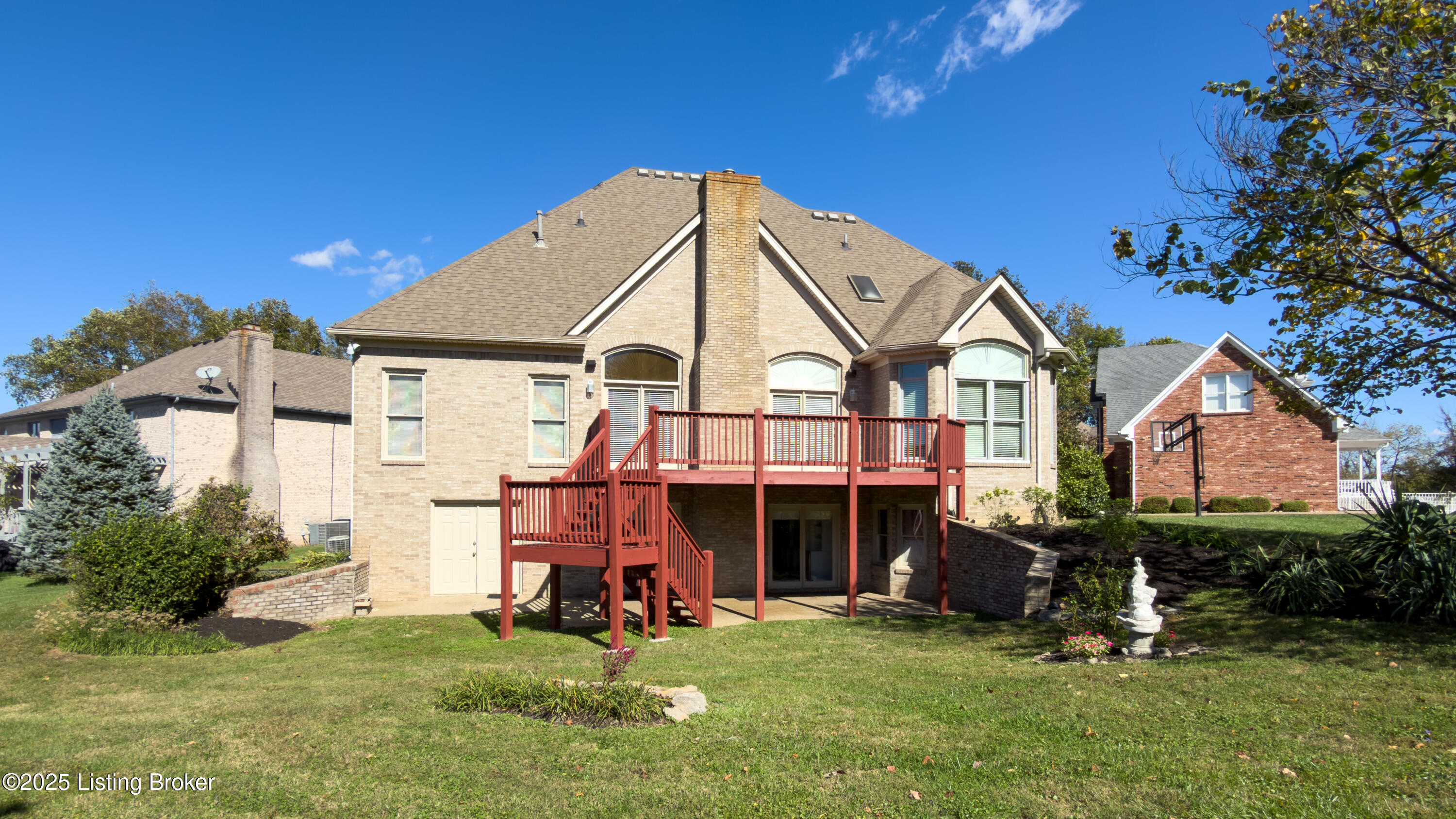 10710 Elder Ln