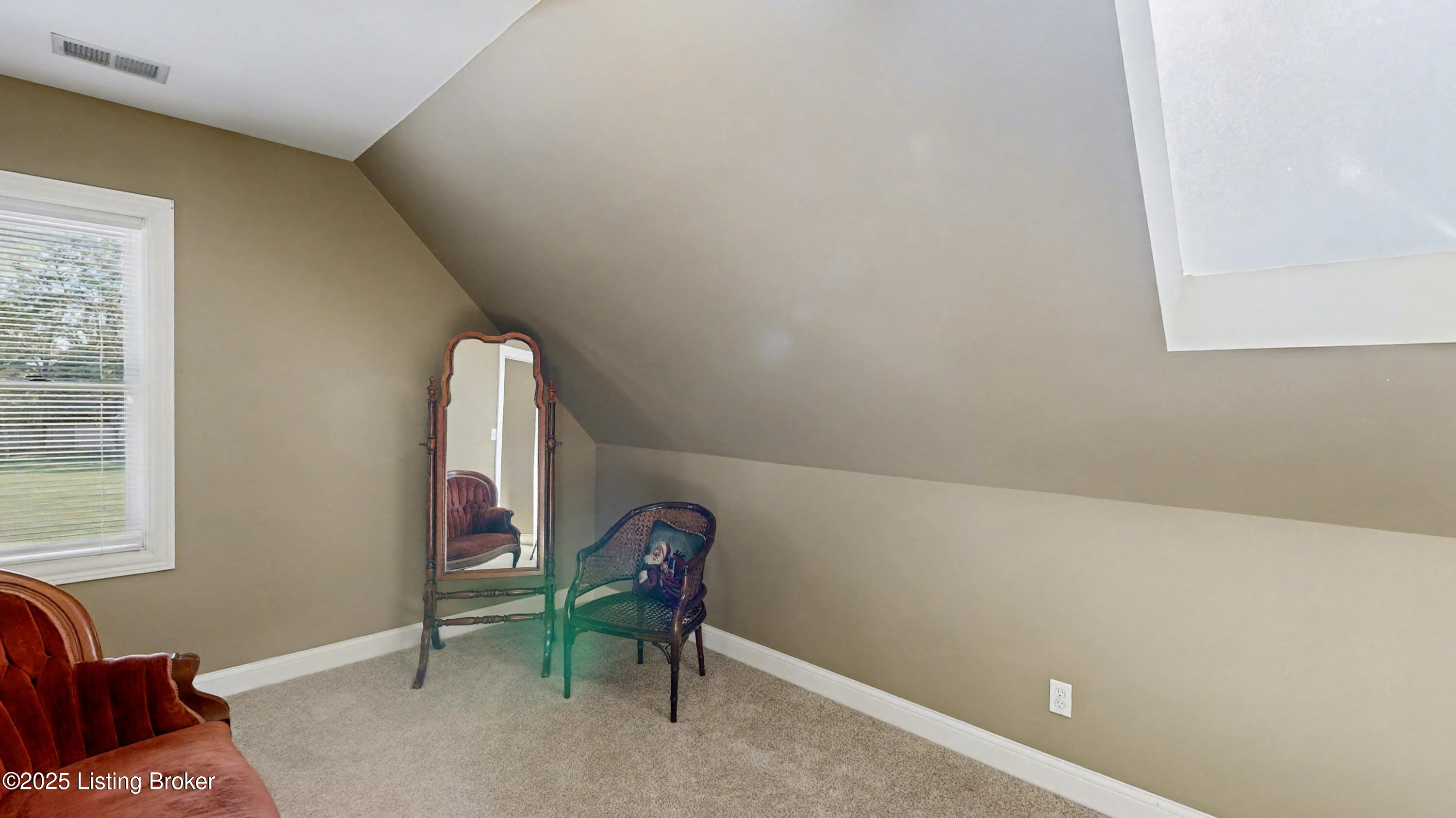 10710 Elder Ln