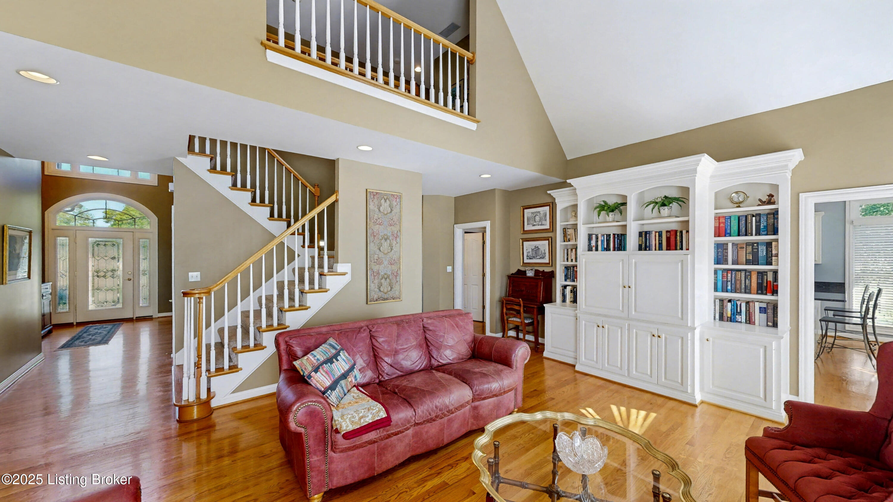 10710 Elder Ln