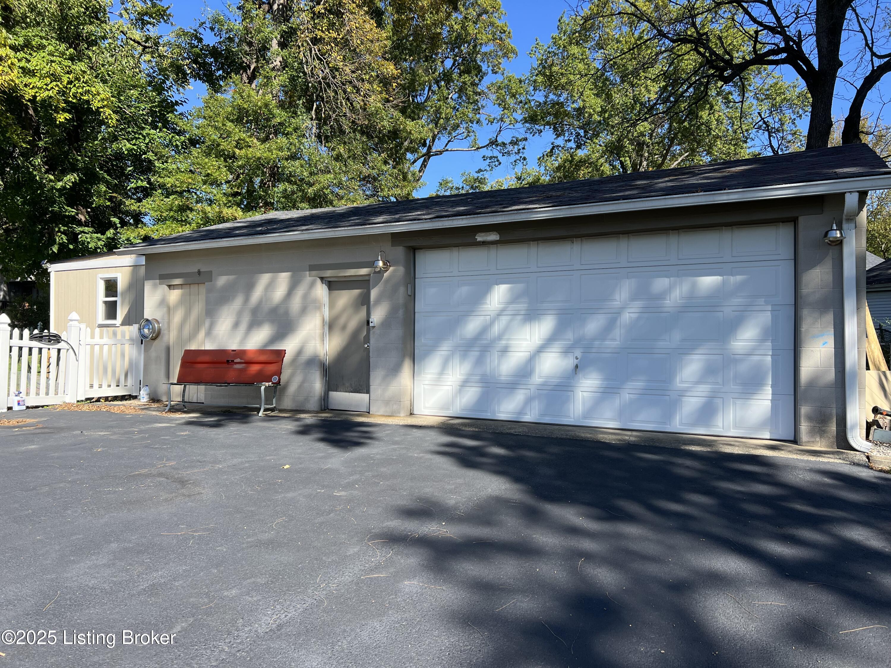 813 Palatka Rd