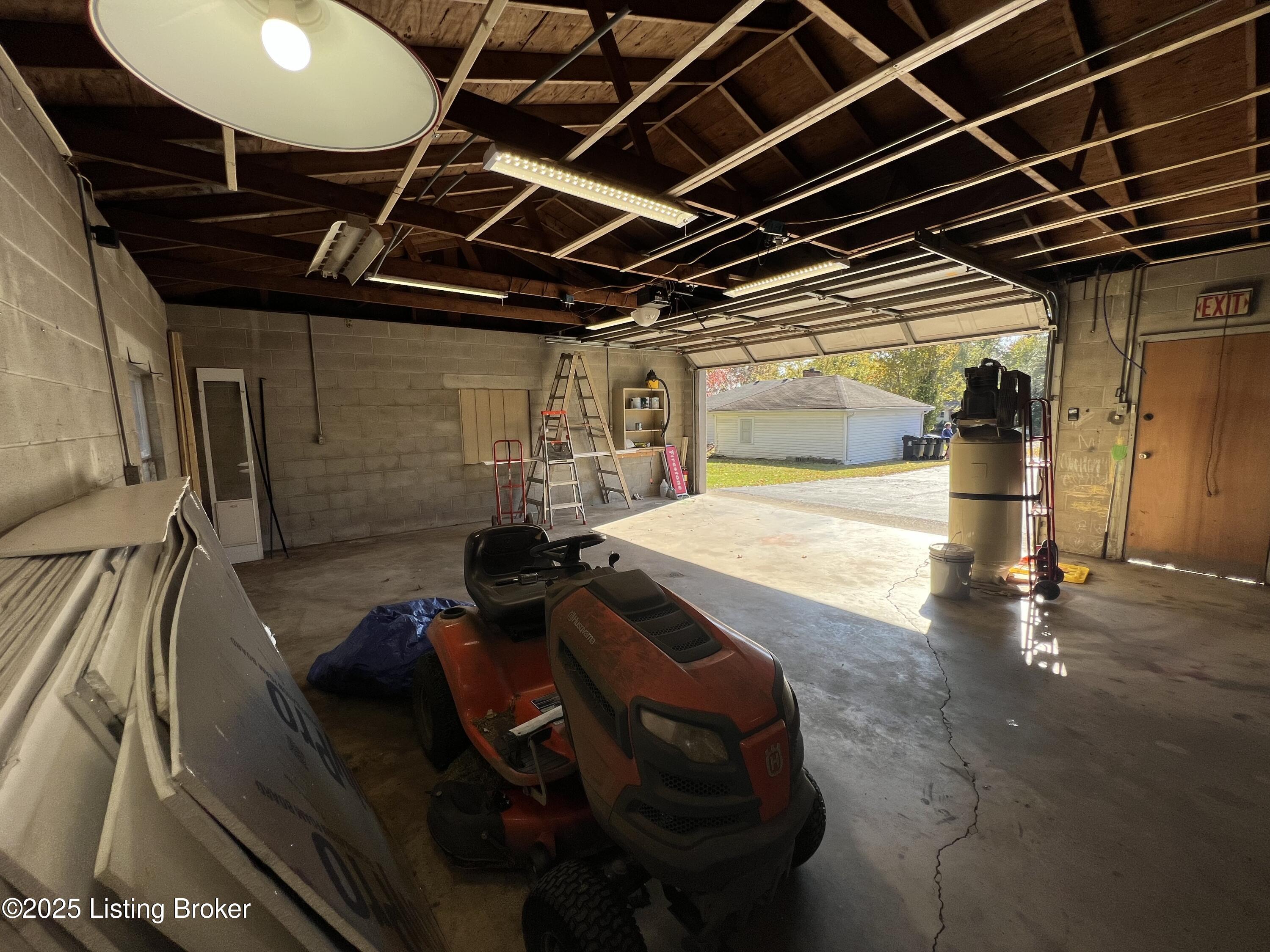 813 Palatka Rd