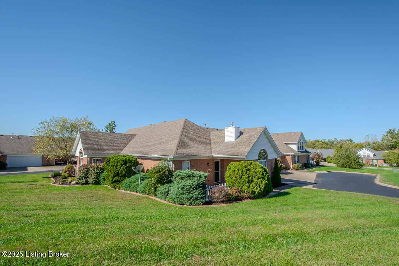 2102 Sugarmaple Dr