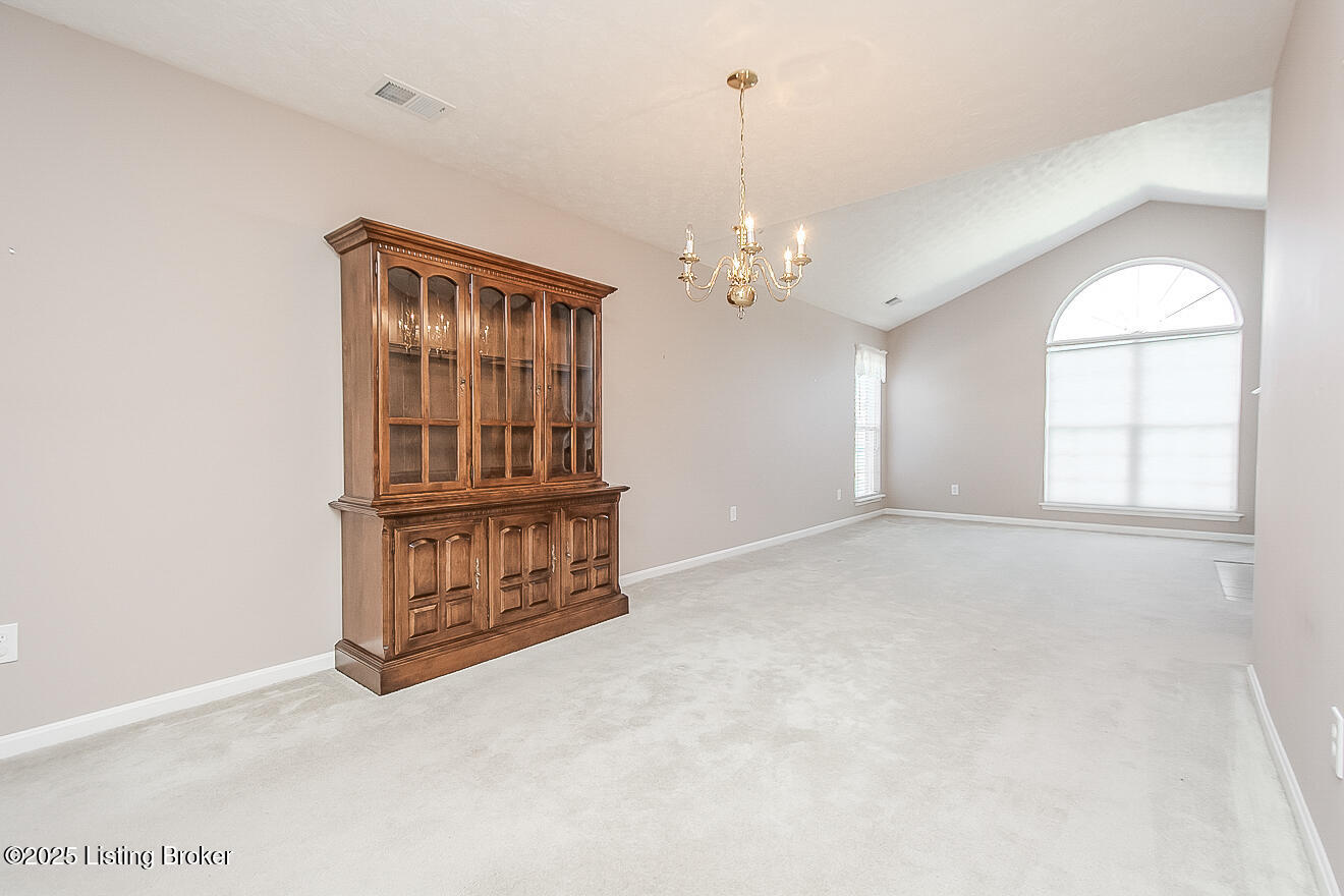 2102 Sugarmaple Dr