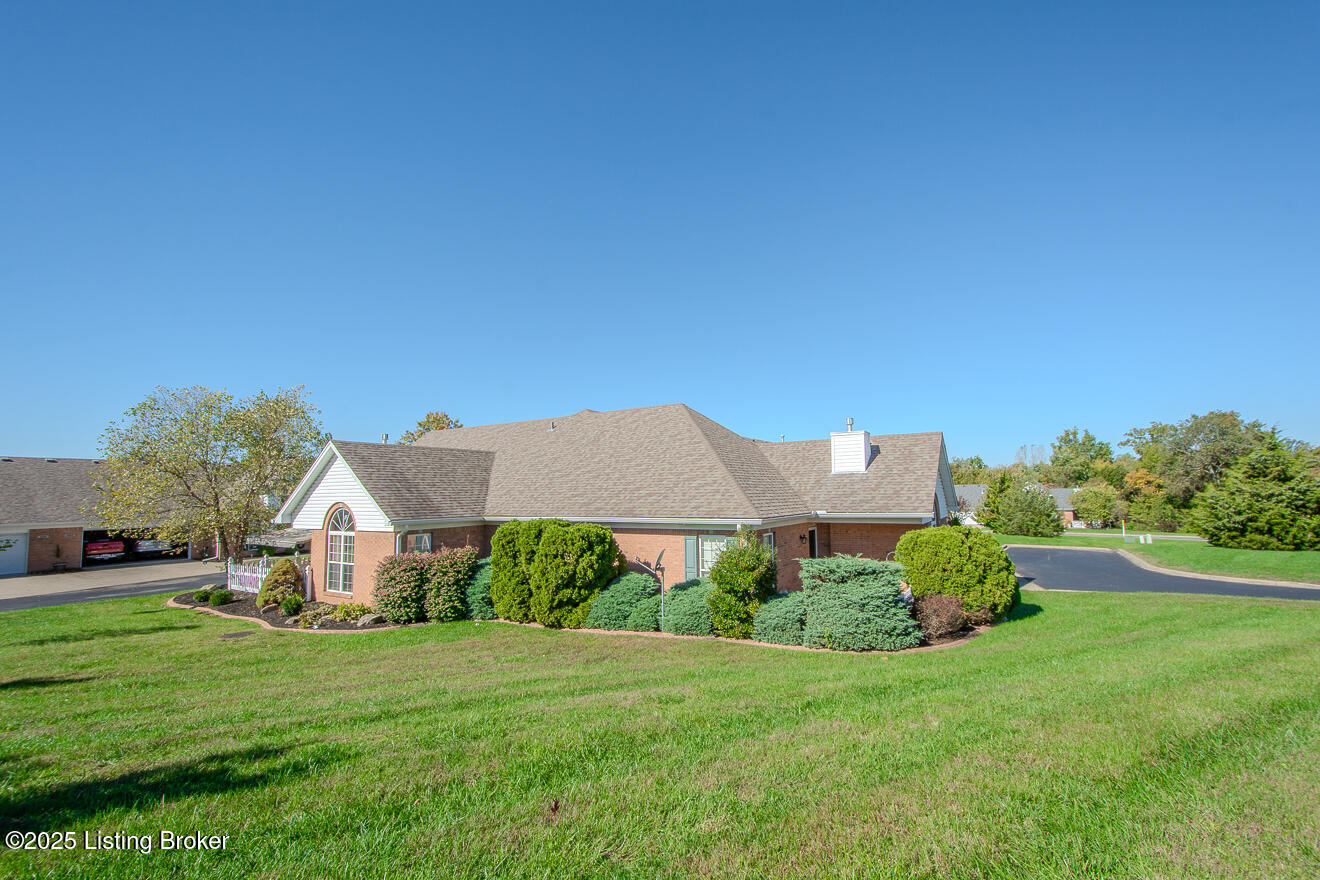 2102 Sugarmaple Dr