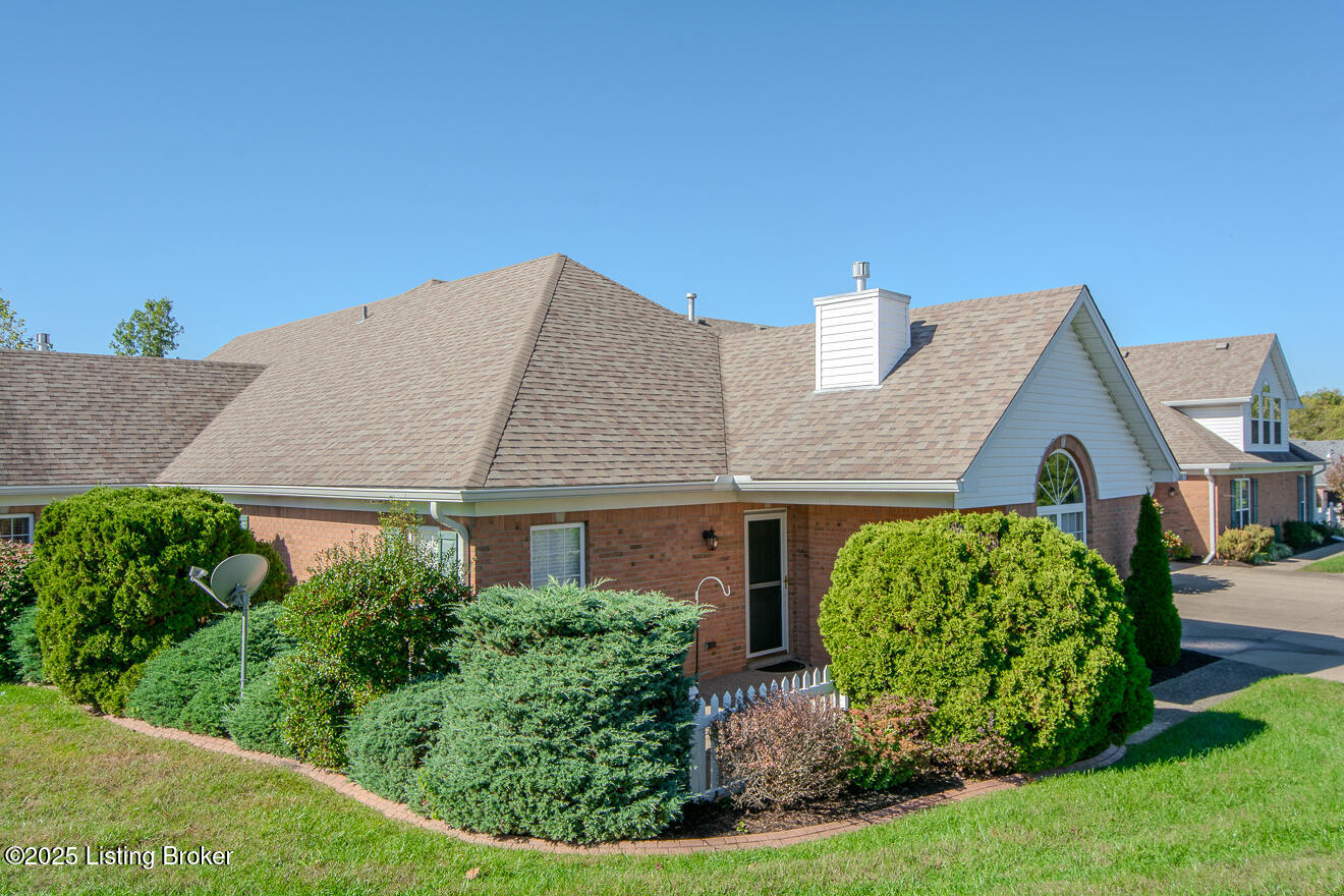 2102 Sugarmaple Dr