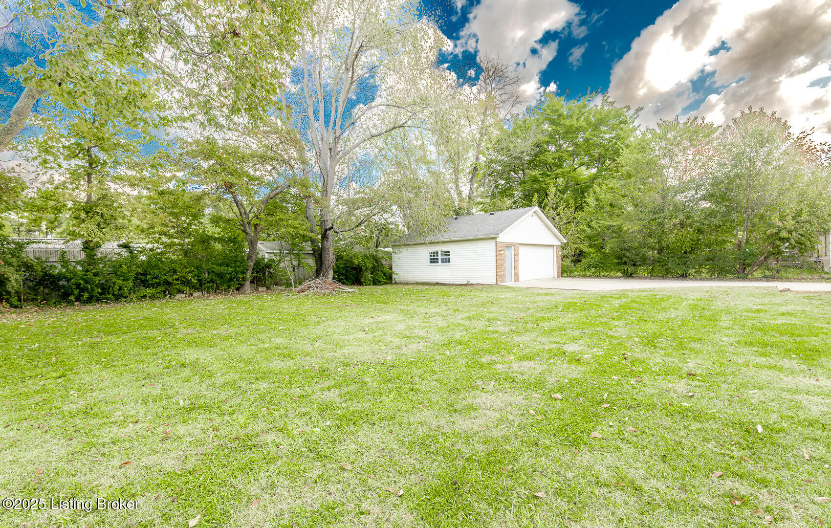 114 Butterfly Ln