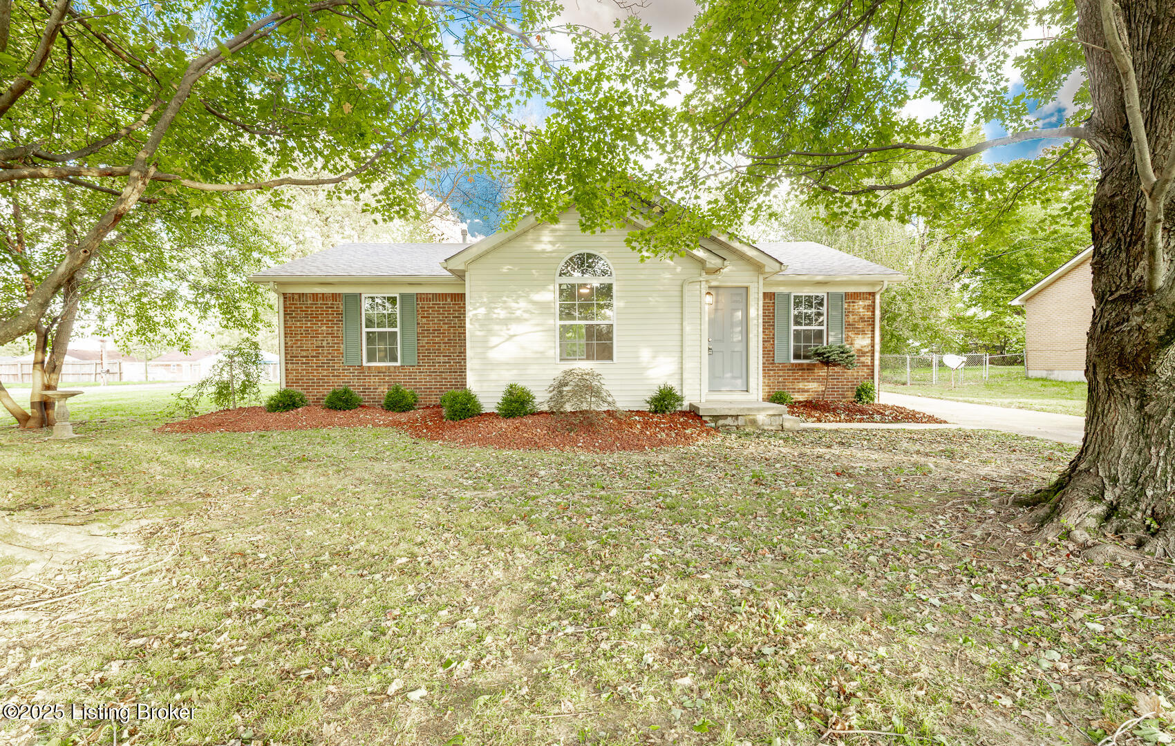 114 Butterfly Ln