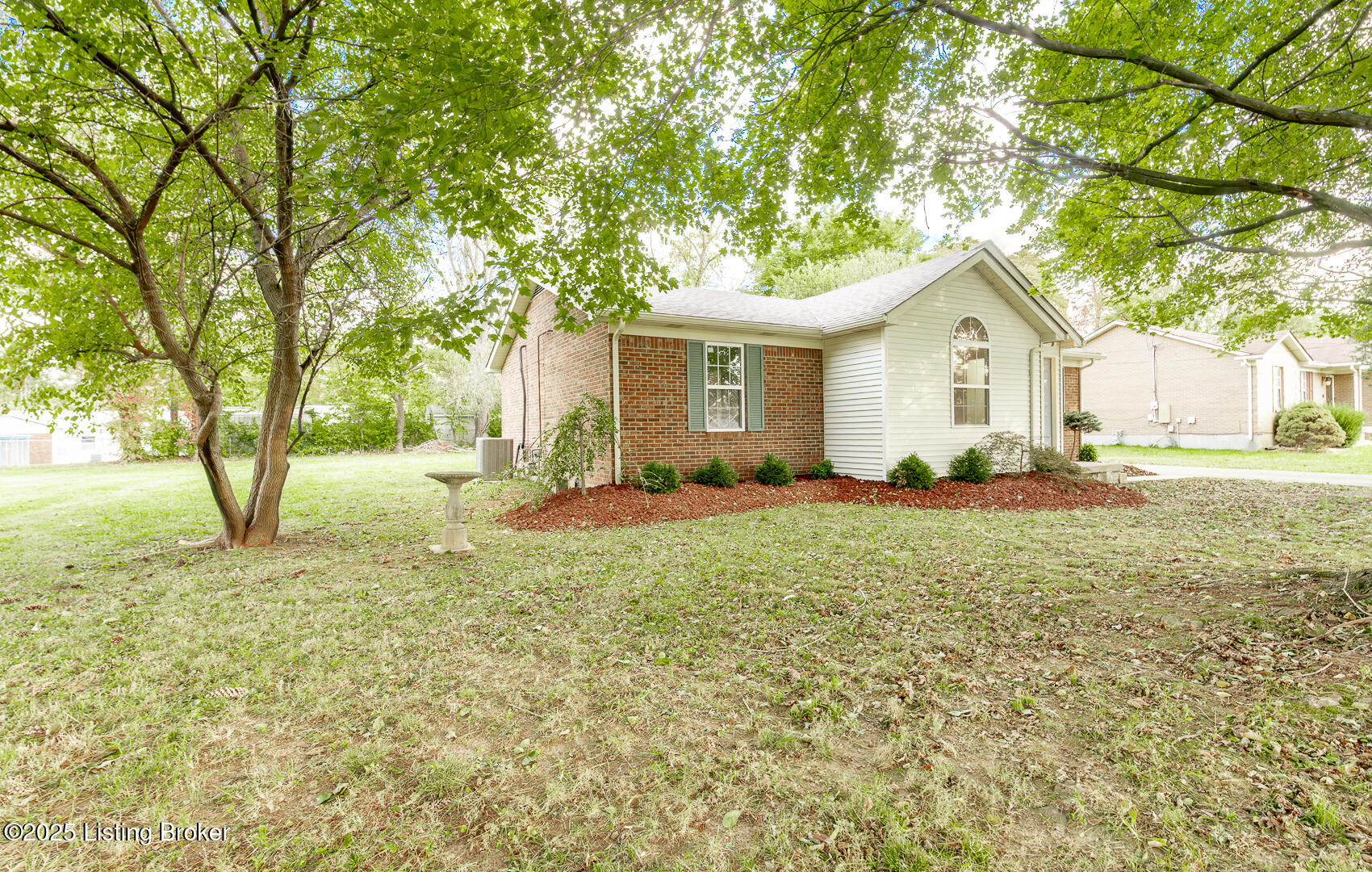 114 Butterfly Ln